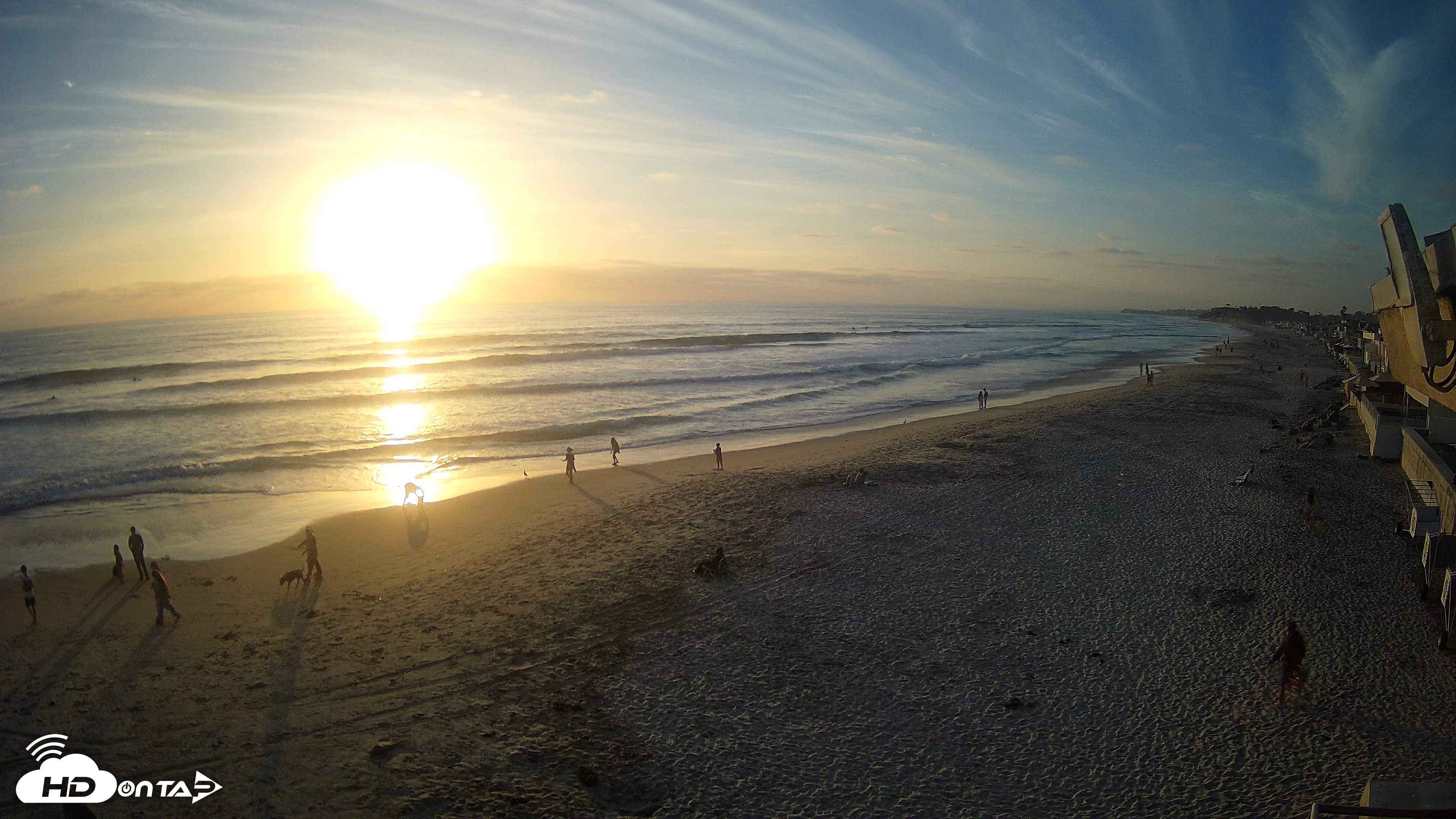 Snapshot of 17th St. Del Mar Beach - 4K NW View Live Cam taken Jun 8, 2026, 7:34pm PDT