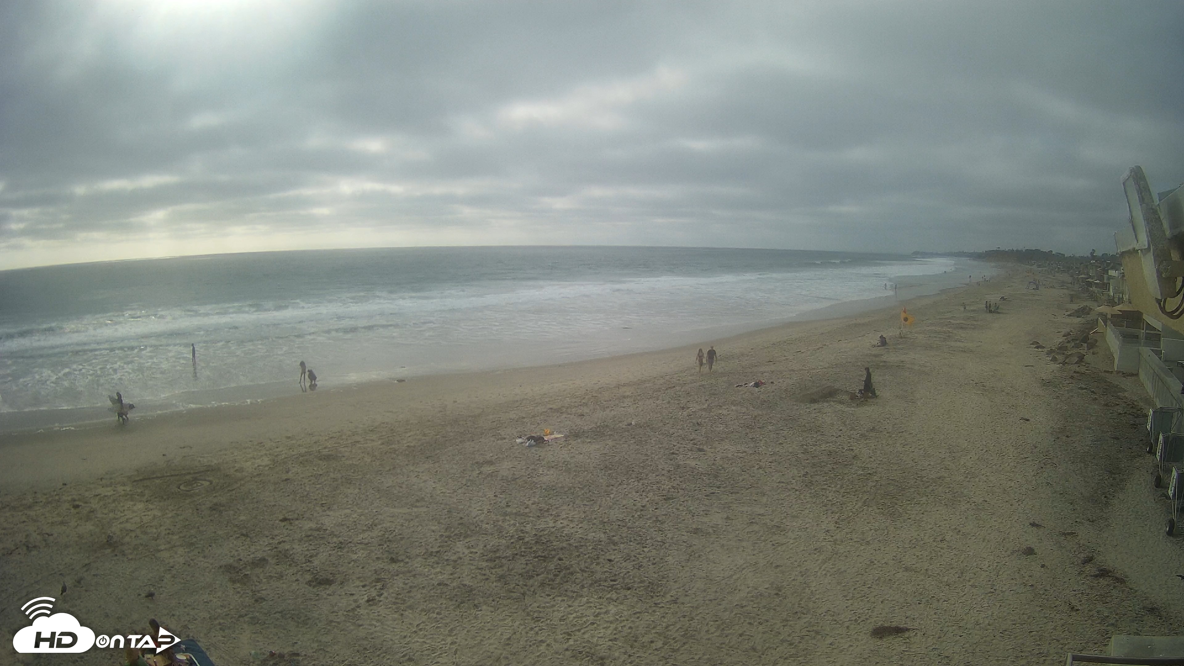 Snapshot of 17th St. Del Mar Beach - 4K NW View Live Cam taken Jun 16, 2026, 5:39pm PDT