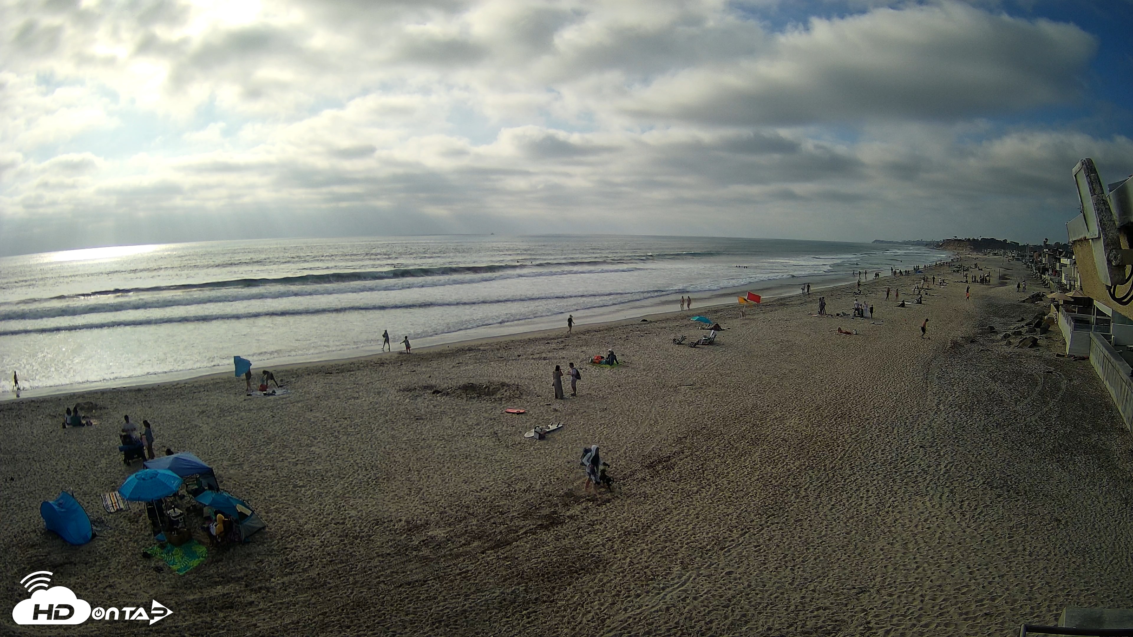 Snapshot of 17th St. Del Mar Beach - 4K NW View Live Cam taken May 9, 2026, 5:37pm PDT