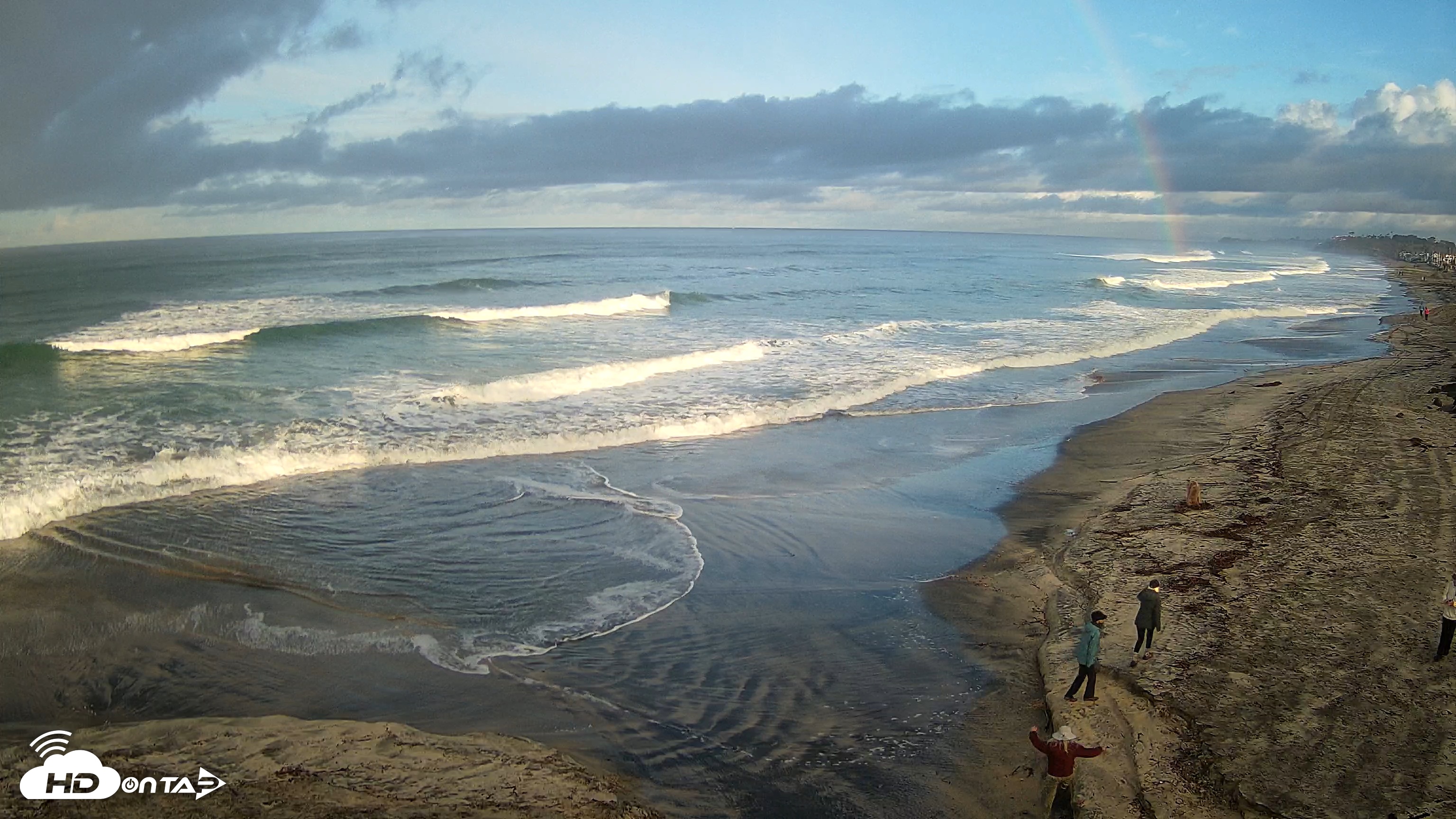 Snapshot of 17th St. Del Mar Beach - 4K NW View Live Cam taken Nov 16, 2025, 7:14am PST