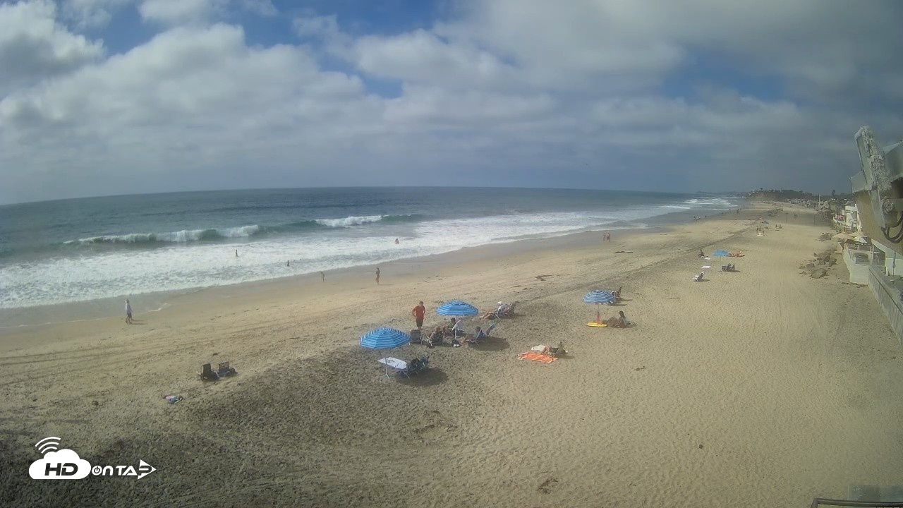 Snapshot of 17th St. Del Mar Beach - 4K NW View Live Cam taken Sep 23, 2026, 2:35pm PDT