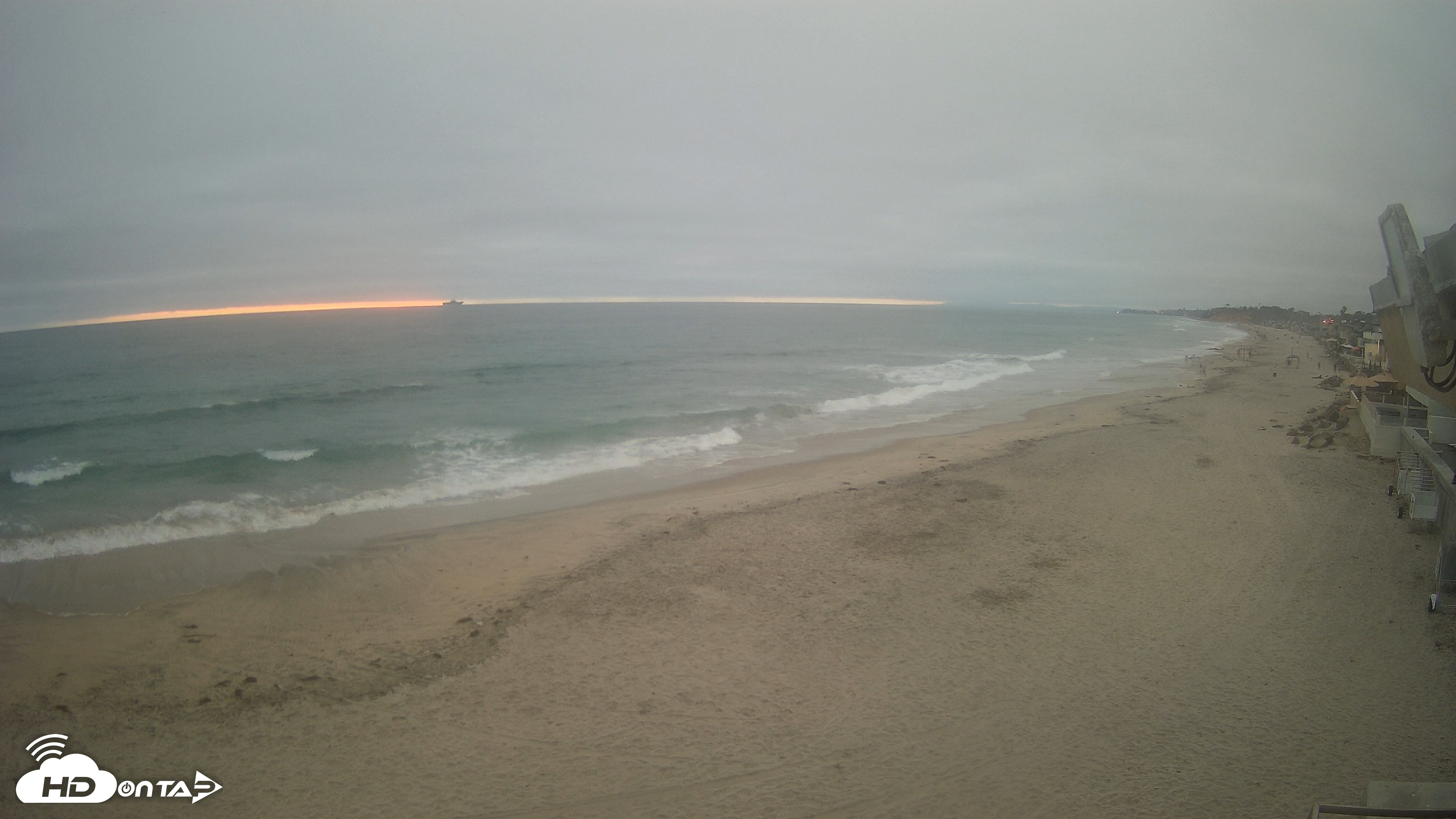 Snapshot of 17th St. Del Mar Beach - 4K NW View Live Cam taken Jun 27, 2026, 8:03pm PDT