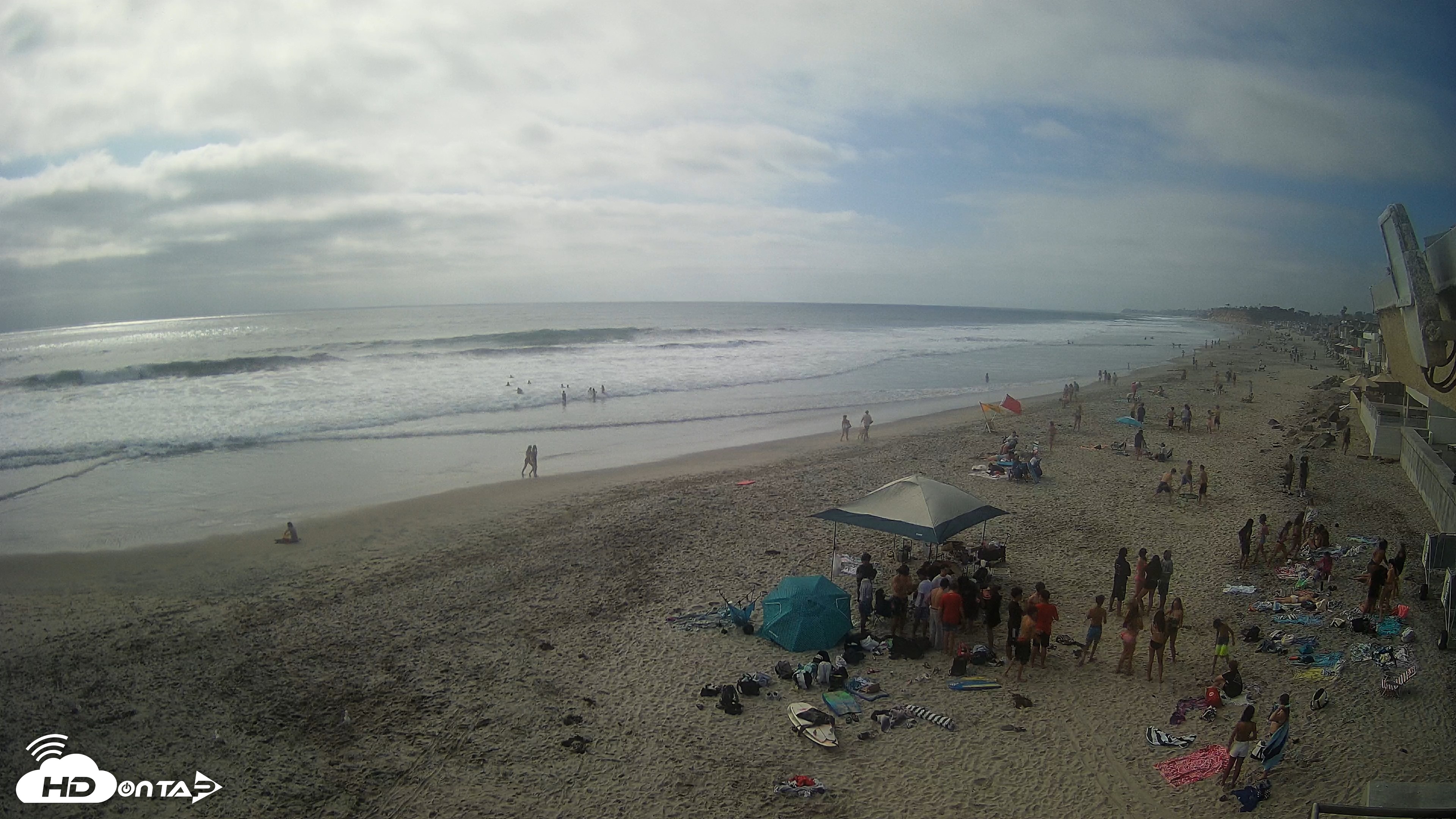 Snapshot of 17th St. Del Mar Beach - 4K NW View Live Cam taken Jun 5, 2026, 4:56pm PDT