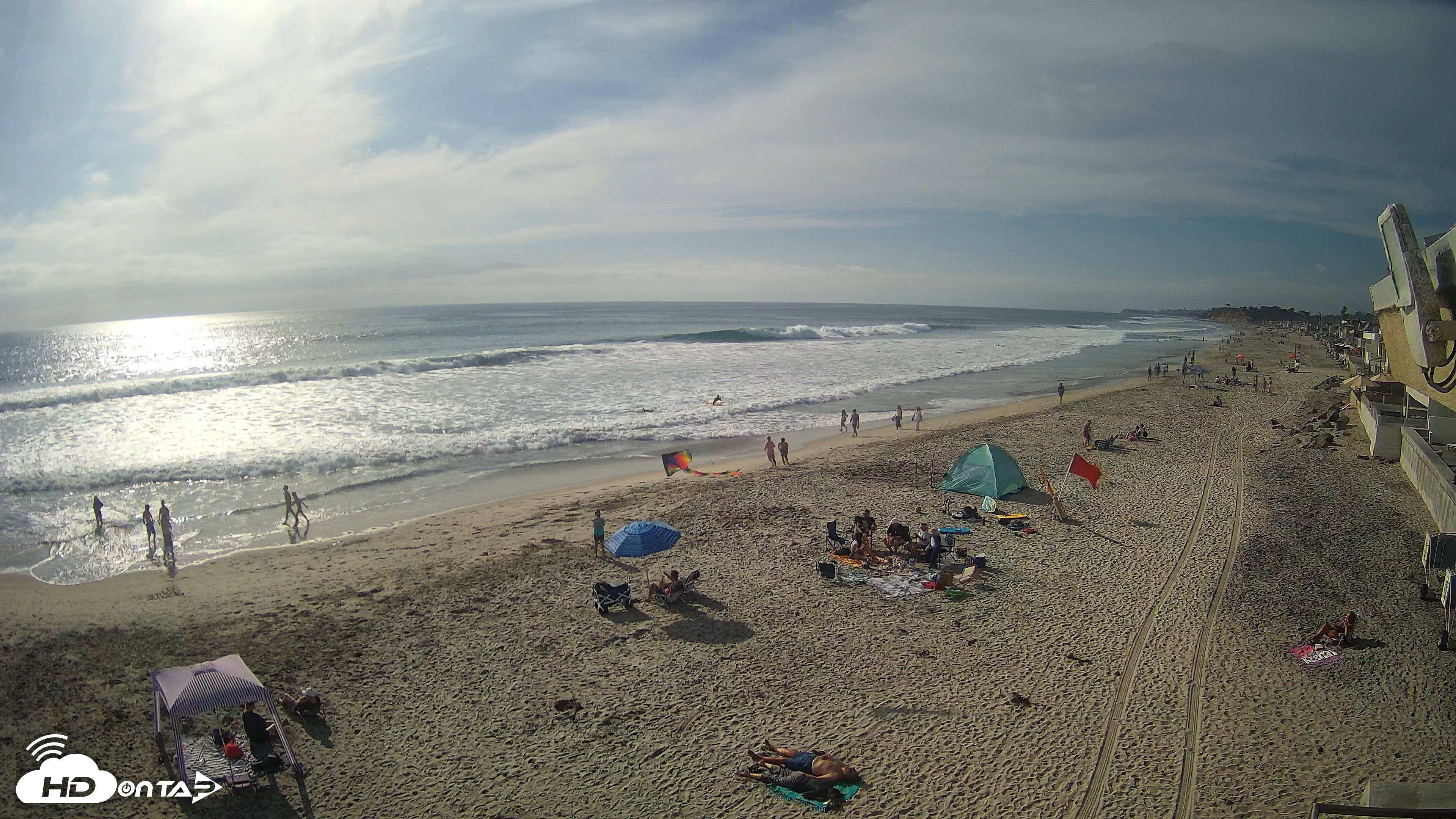 Snapshot of 17th St. Del Mar Beach - 4K NW View Live Cam taken Jun 6, 2026, 5:24pm PDT