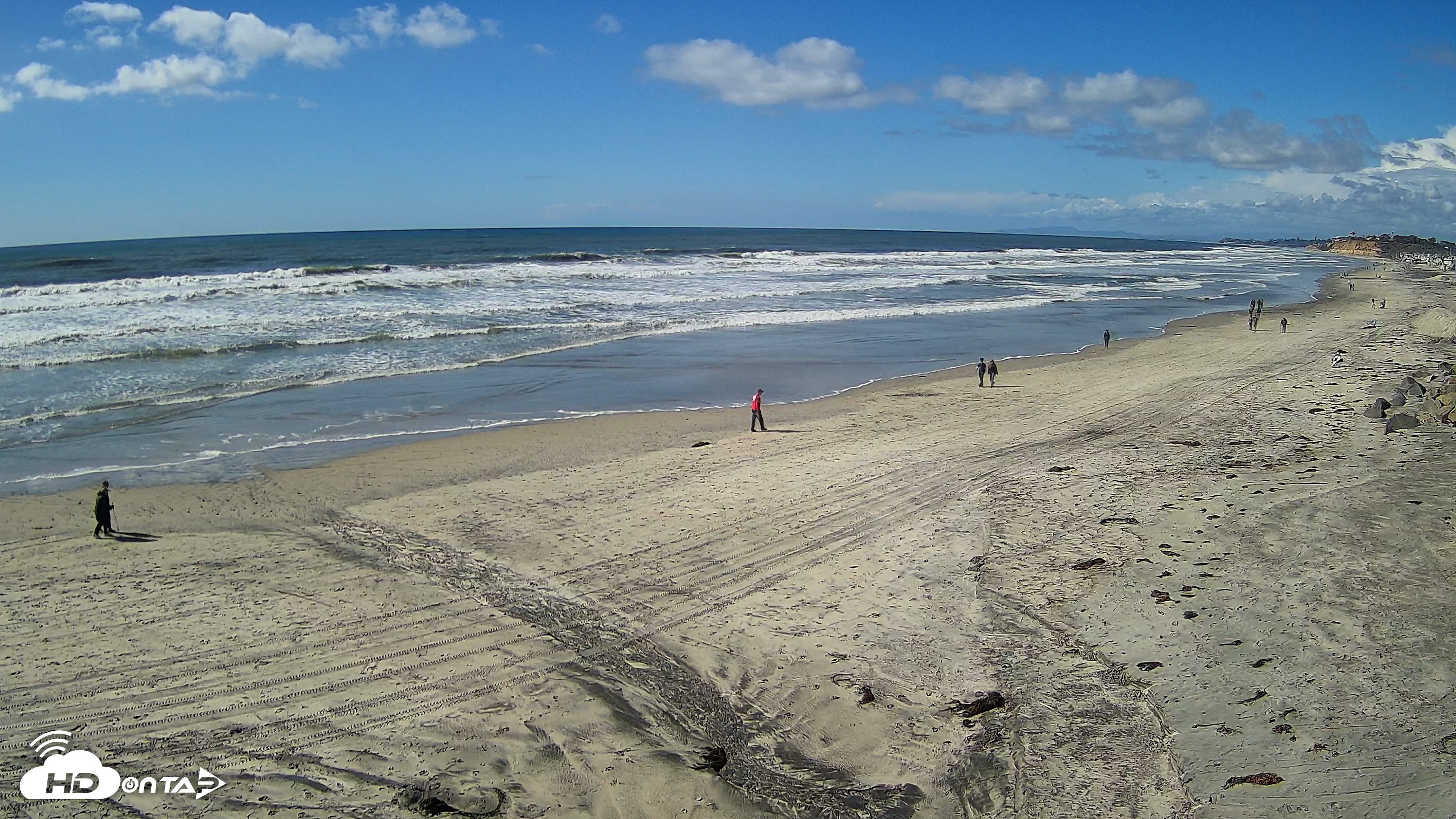 Snapshot of 17th St. Del Mar Beach - 4K NW View Live Cam taken Mar 7, 2025, 2:35pm PST