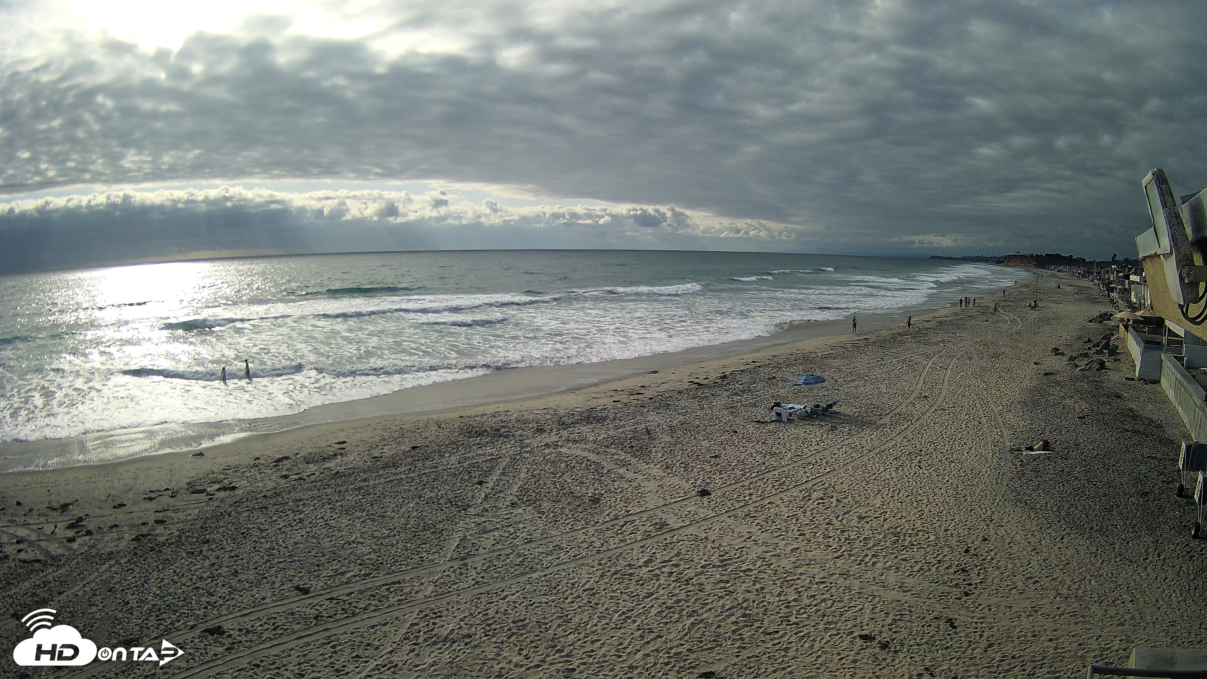 Snapshot of 17th St. Del Mar Beach - 4K NW View Live Cam taken May 26, 2026, 5:40pm PDT