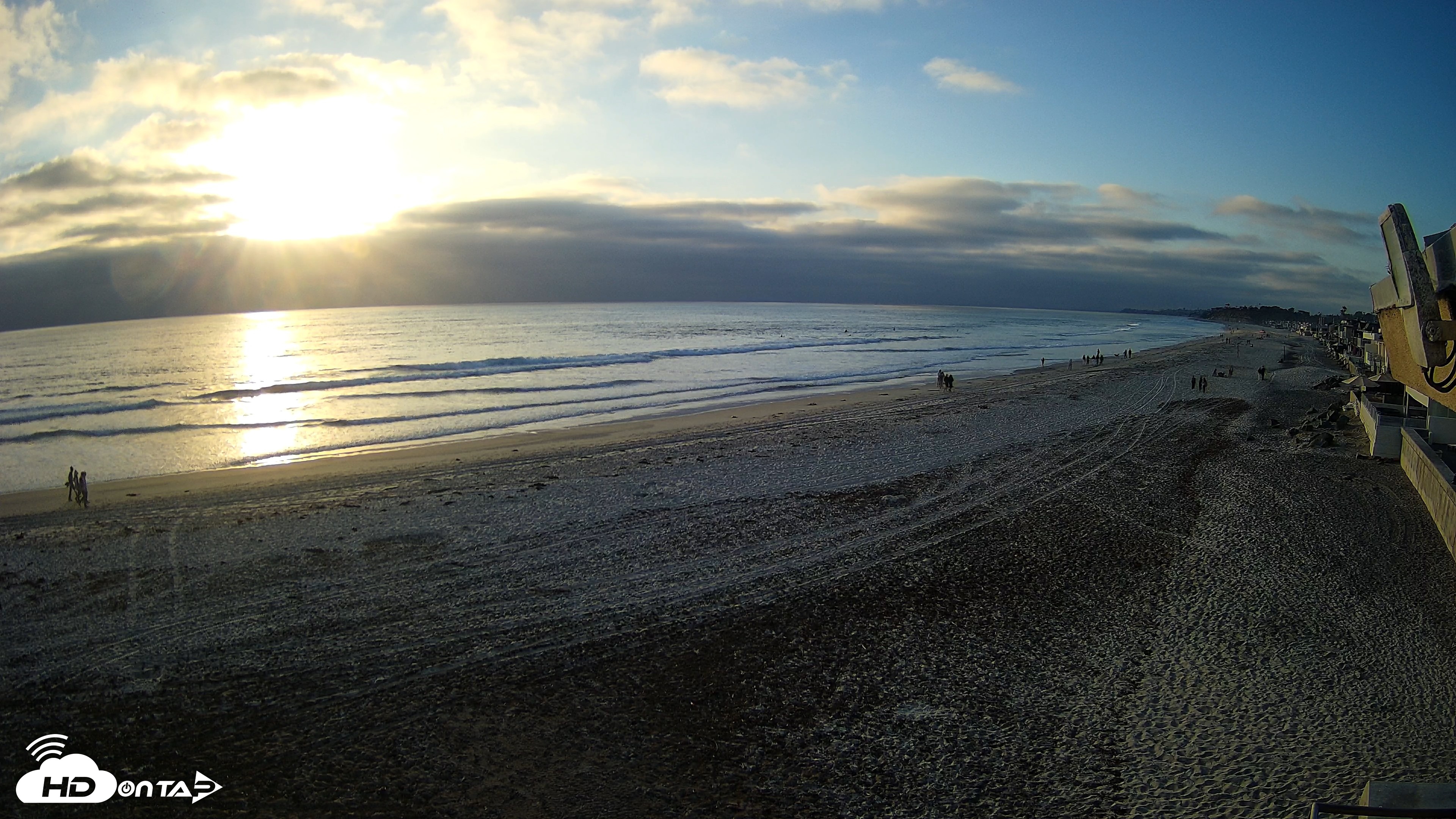 Snapshot of 17th St. Del Mar Beach - 4K NW View Live Cam taken May 7, 2026, 6:56pm PDT