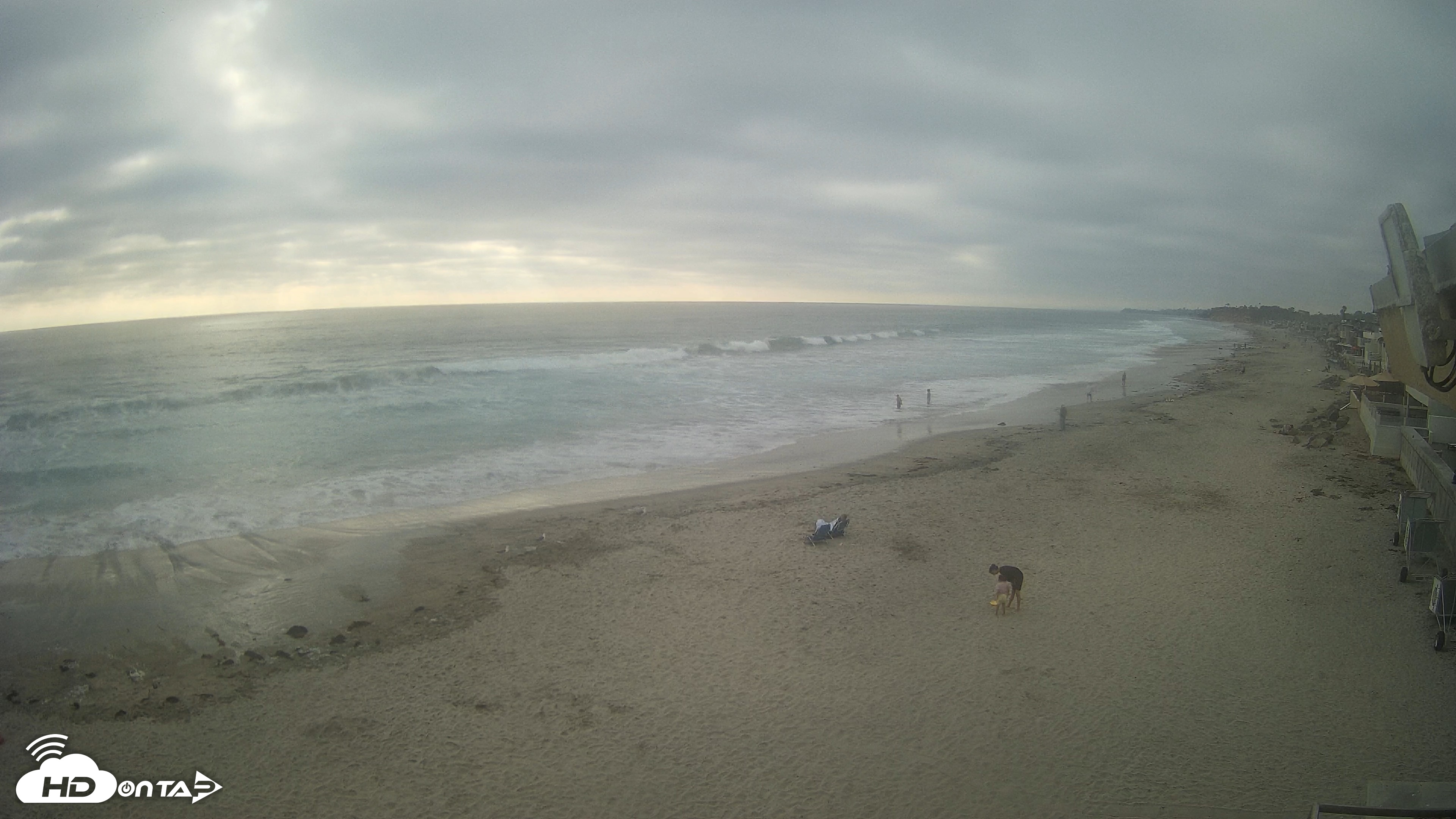 Snapshot of 17th St. Del Mar Beach - 4K NW View Live Cam taken Jun 24, 2026, 6:10pm PDT