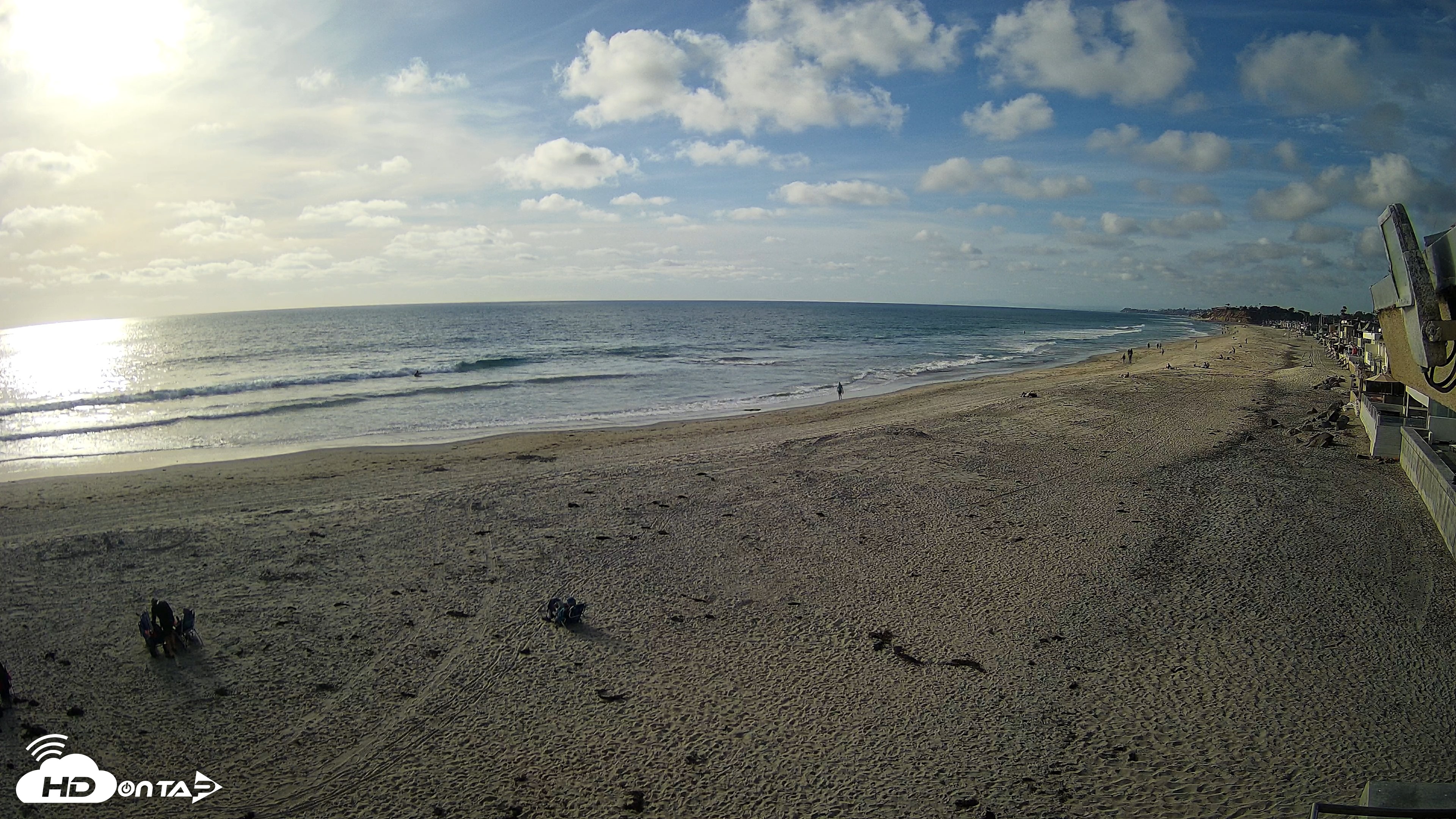 Snapshot of 17th St. Del Mar Beach - 4K NW View Live Cam taken Apr 20, 2026, 5:35pm PDT