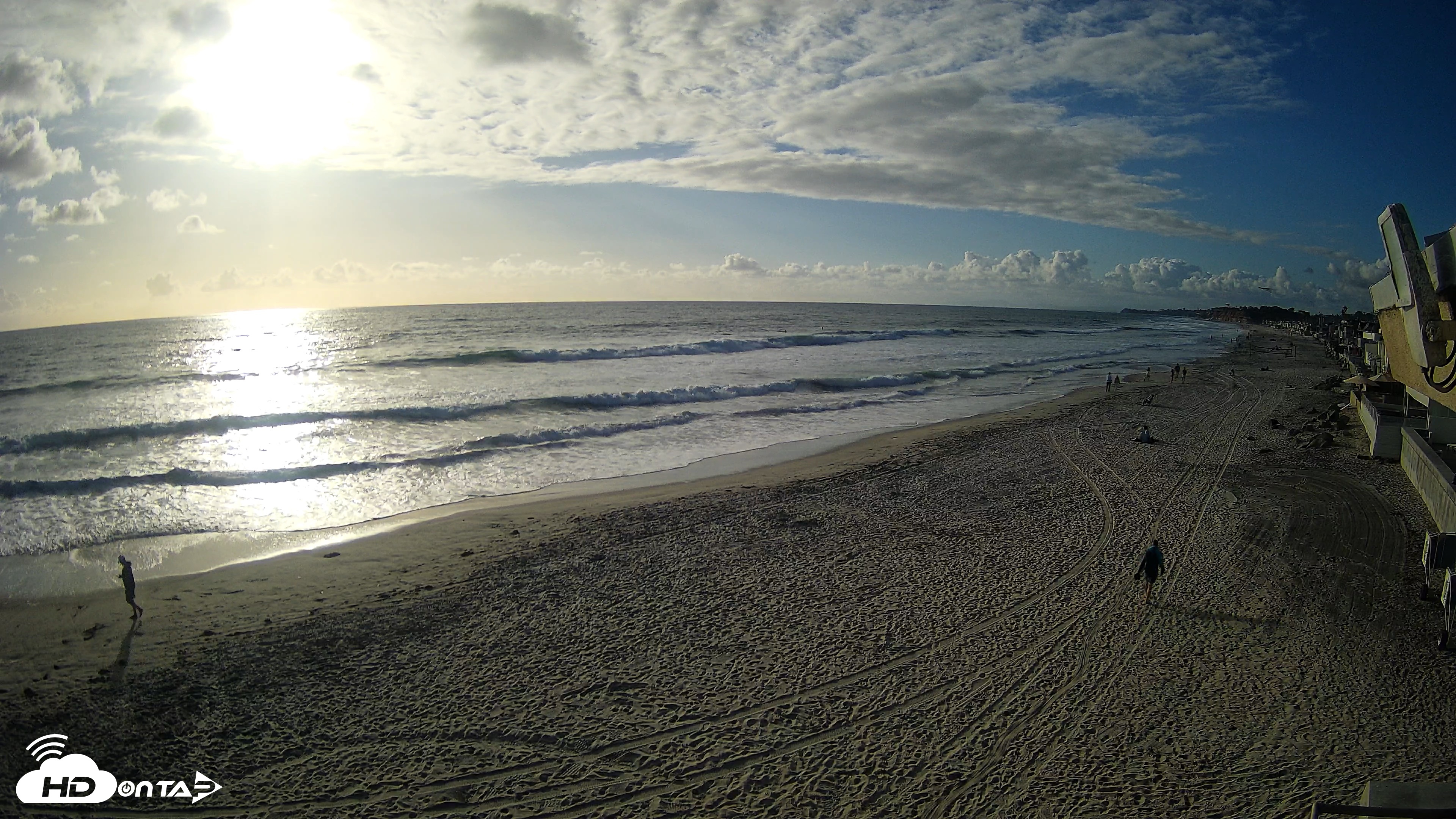 Snapshot of 17th St. Del Mar Beach - 4K NW View Live Cam taken May 27, 2026, 6:27pm PDT
