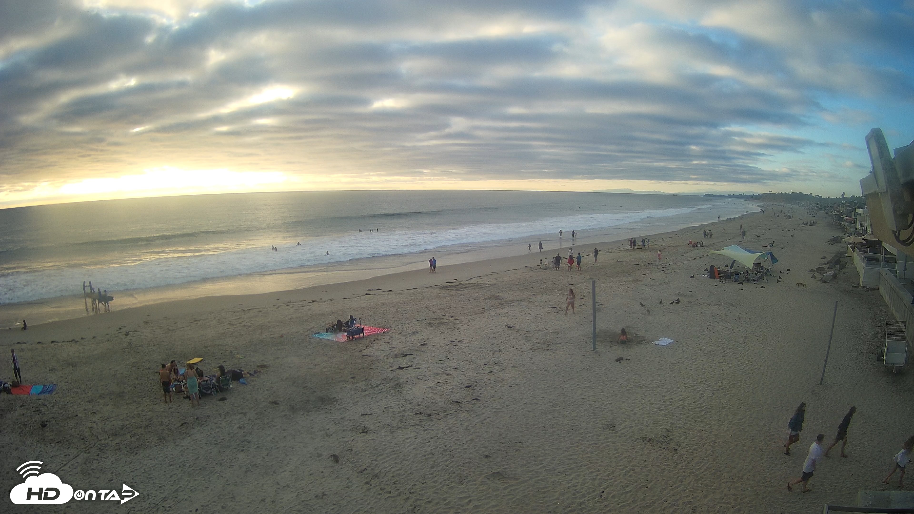 Snapshot of 17th St. Del Mar Beach - 4K NW View Live Cam taken Aug 14, 2026, 6:45pm PDT