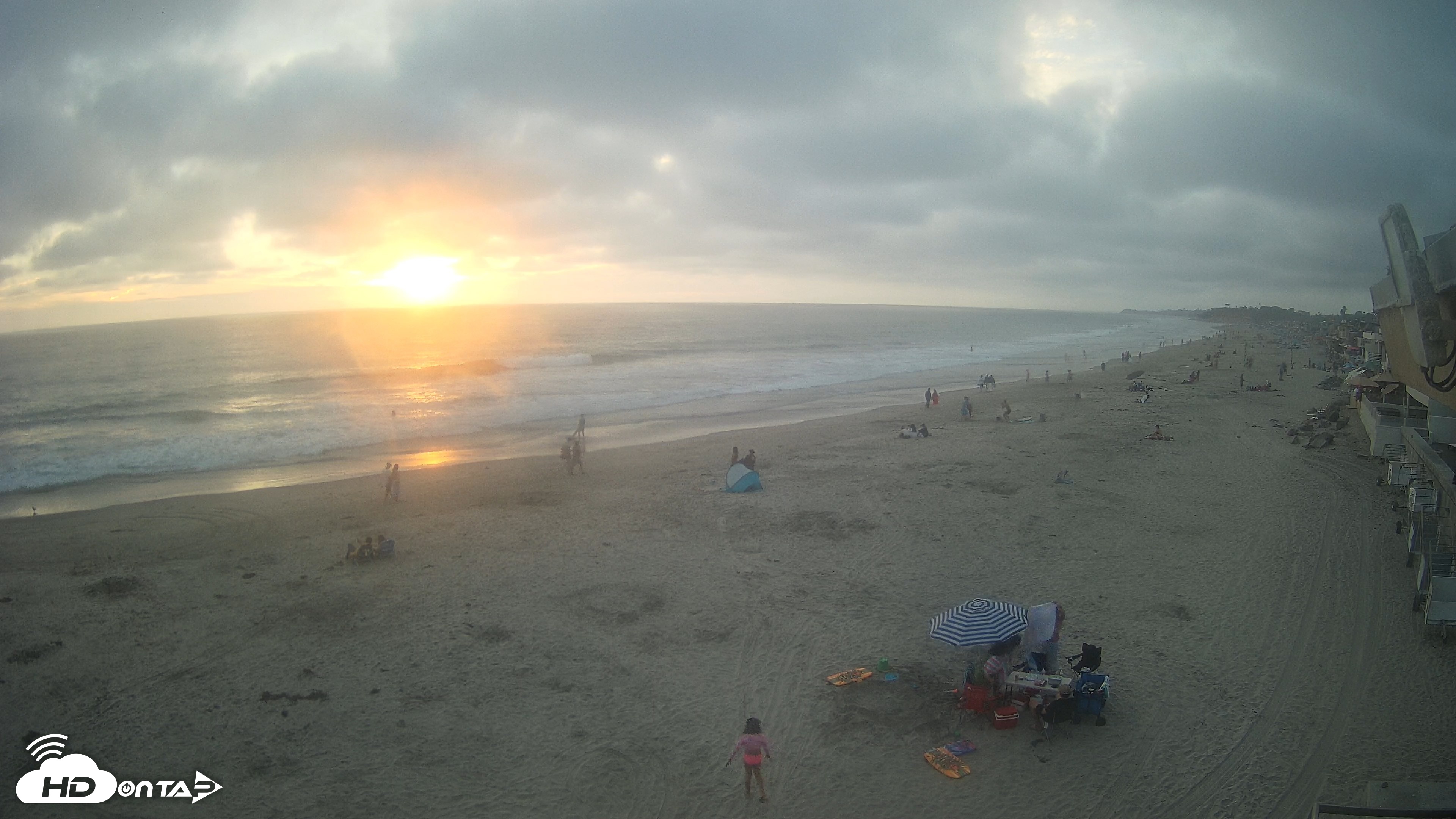 Snapshot of 17th St. Del Mar Beach - 4K NW View Live Cam taken Jul 4, 2026, 7:52pm PDT
