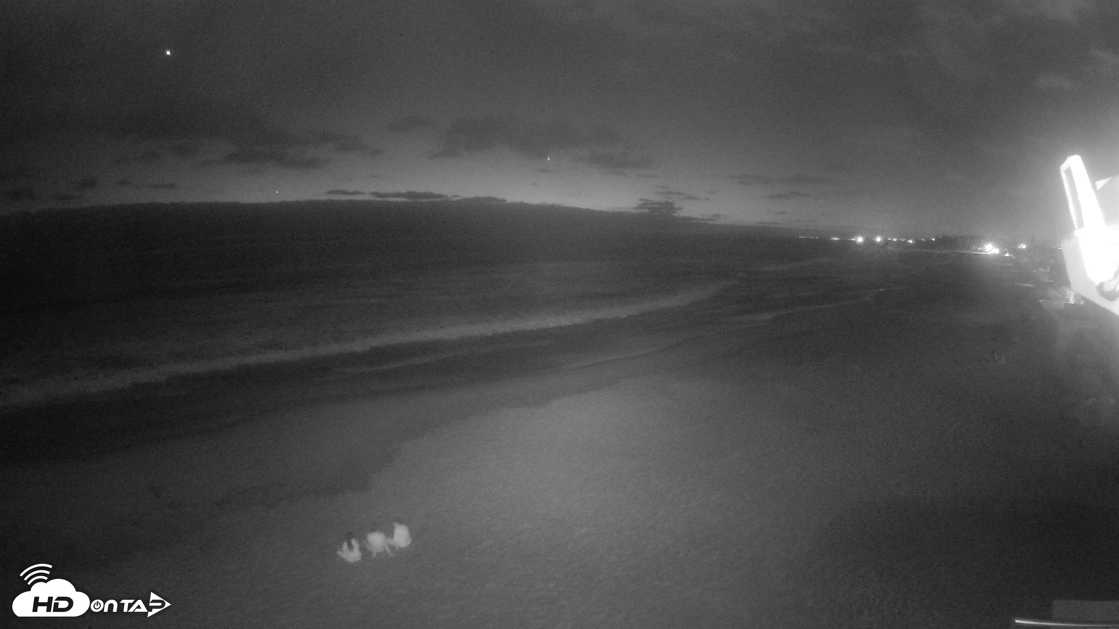 Snapshot of 17th St. Del Mar Beach - 4K NW View Live Cam taken Jun 26, 2026, 9:14pm PDT