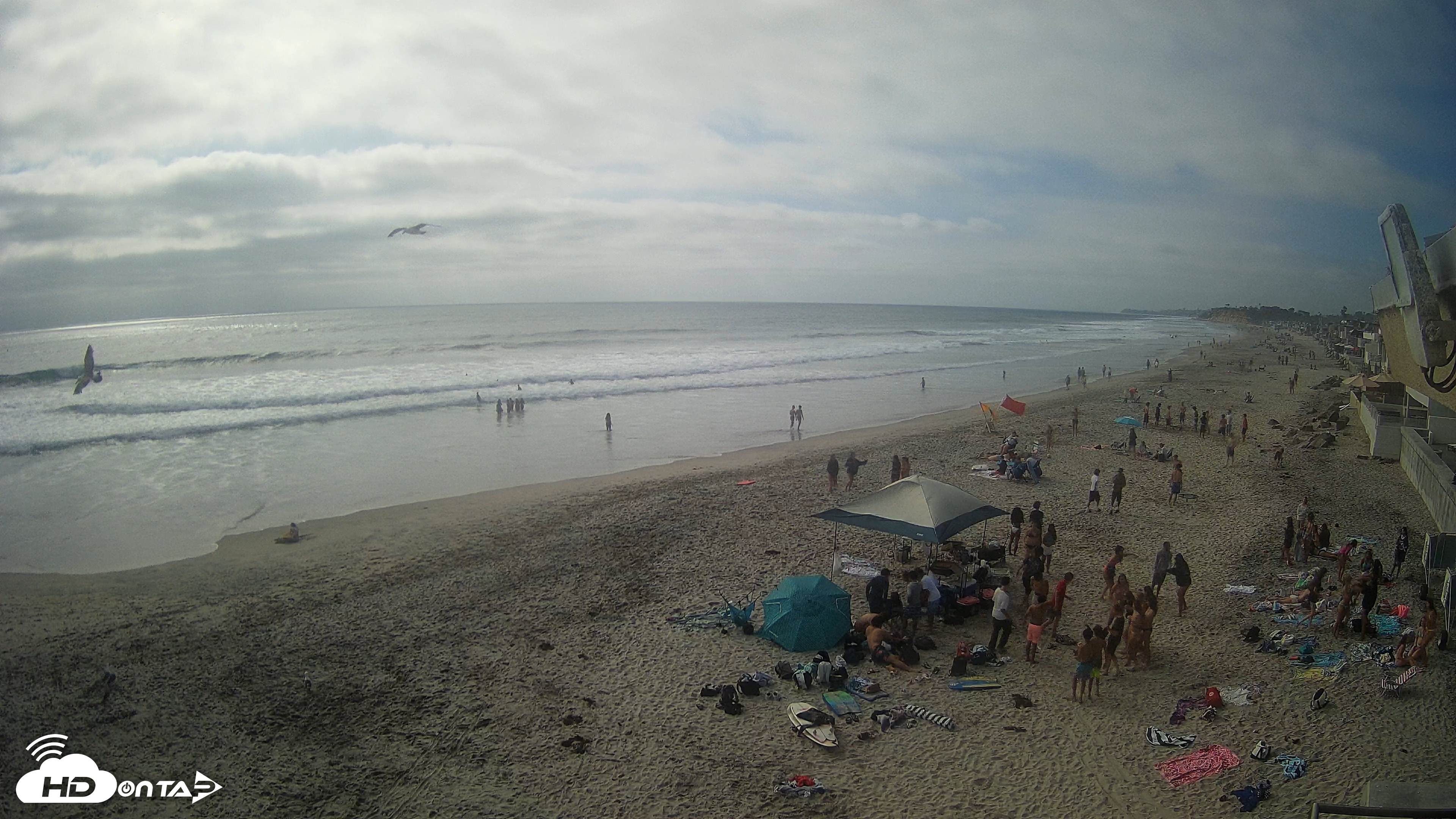 Snapshot of 17th St. Del Mar Beach - 4K NW View Live Cam taken Jun 5, 2026, 4:58pm PDT