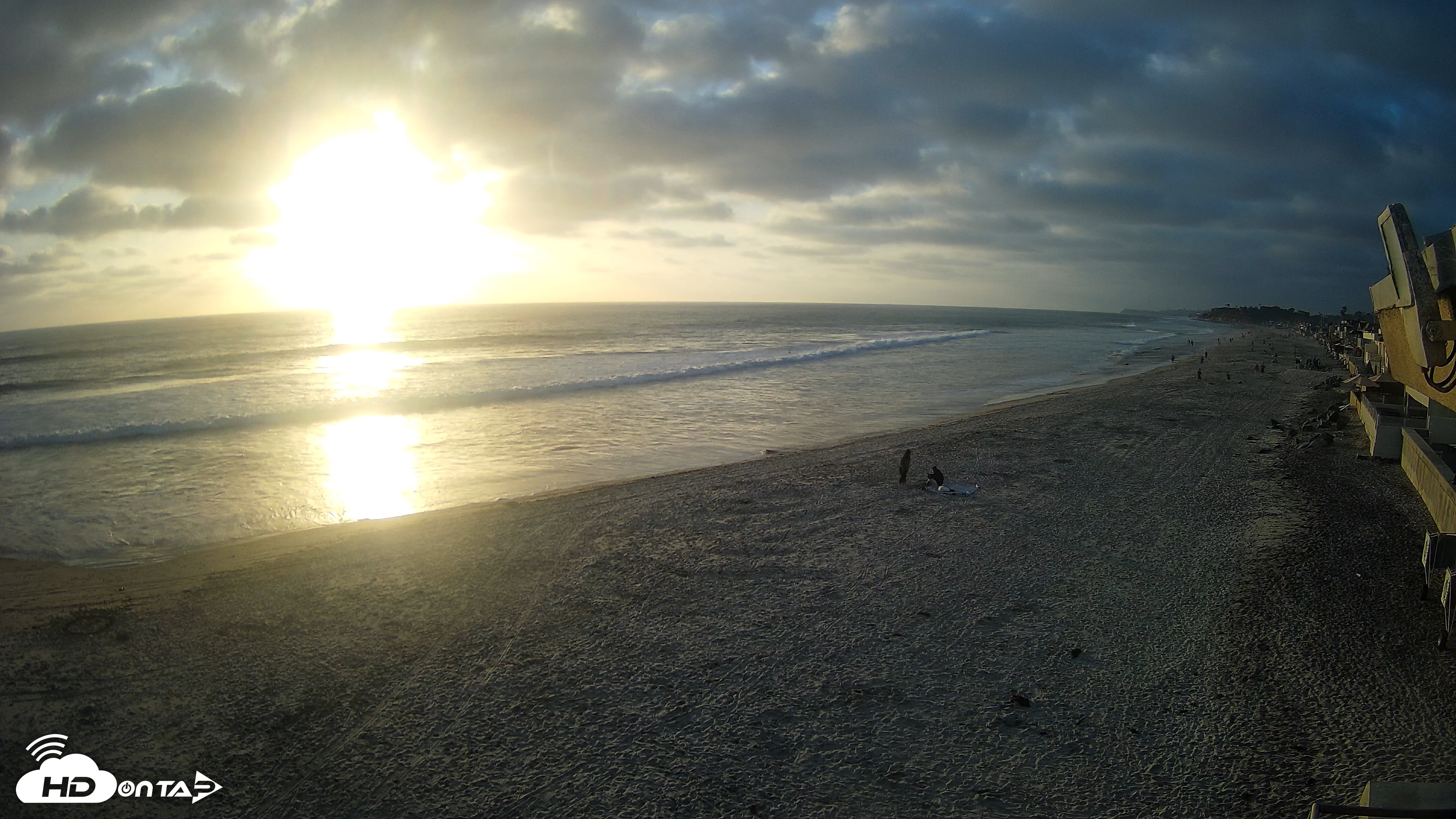 Snapshot of 17th St. Del Mar Beach - 4K NW View Live Cam taken Jun 2, 2026, 7:17pm PDT