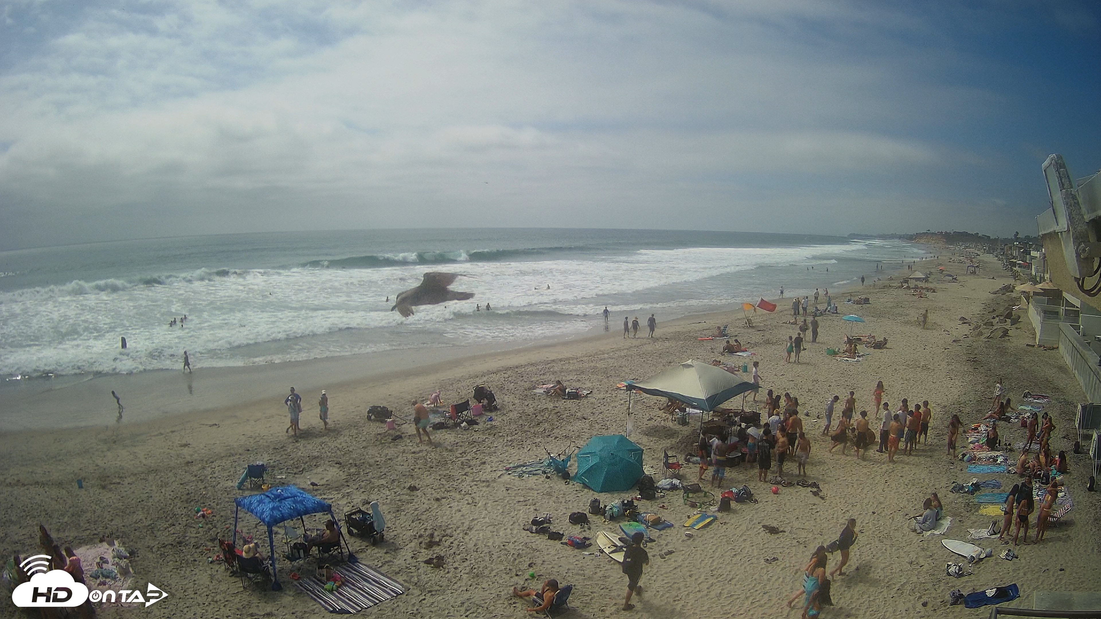 Snapshot of 17th St. Del Mar Beach - 4K NW View Live Cam taken Jun 5, 2026, 3:25pm PDT