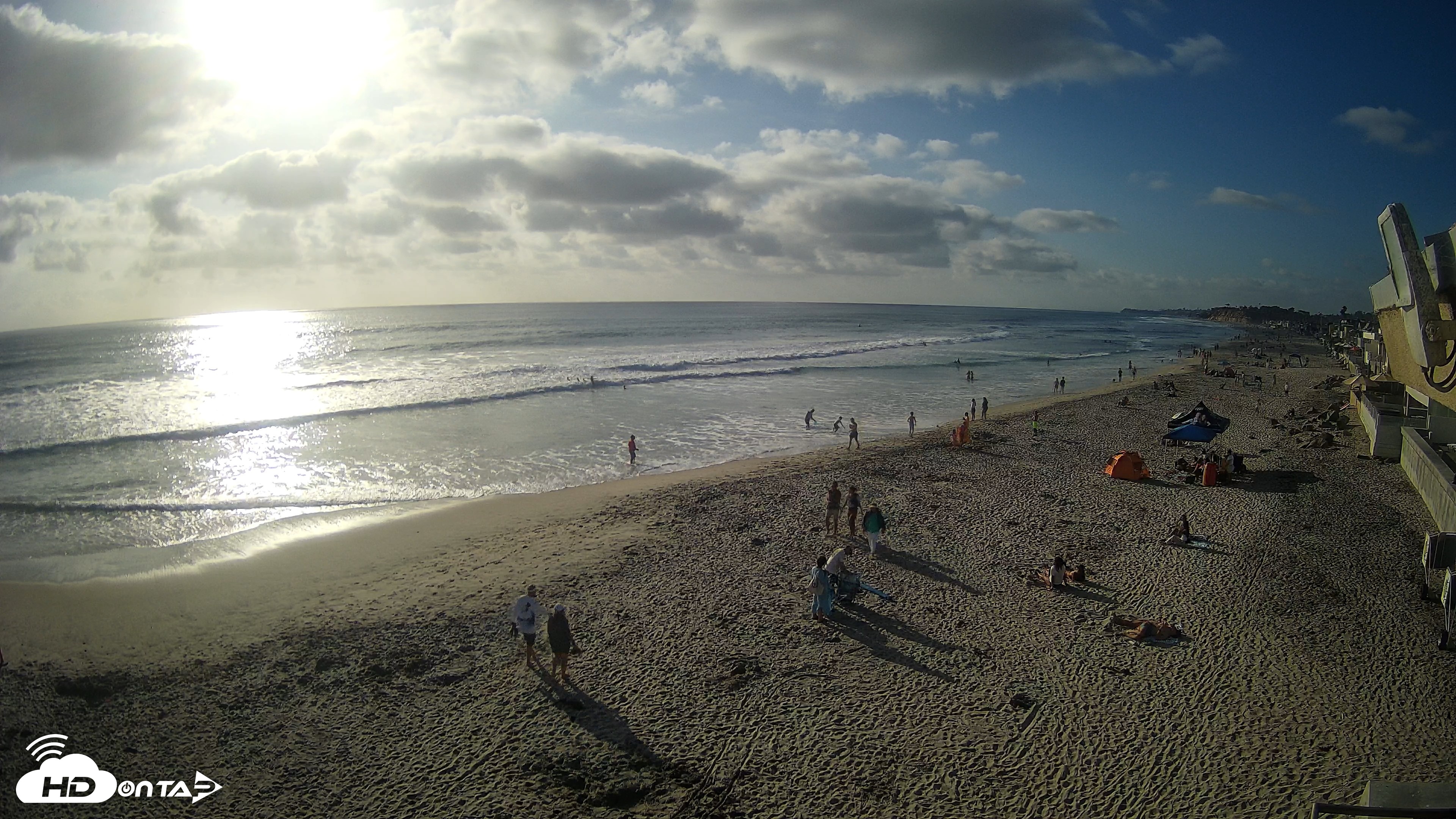 Snapshot of 17th St. Del Mar Beach - 4K NW View Live Cam taken Jun 7, 2026, 6:12pm PDT