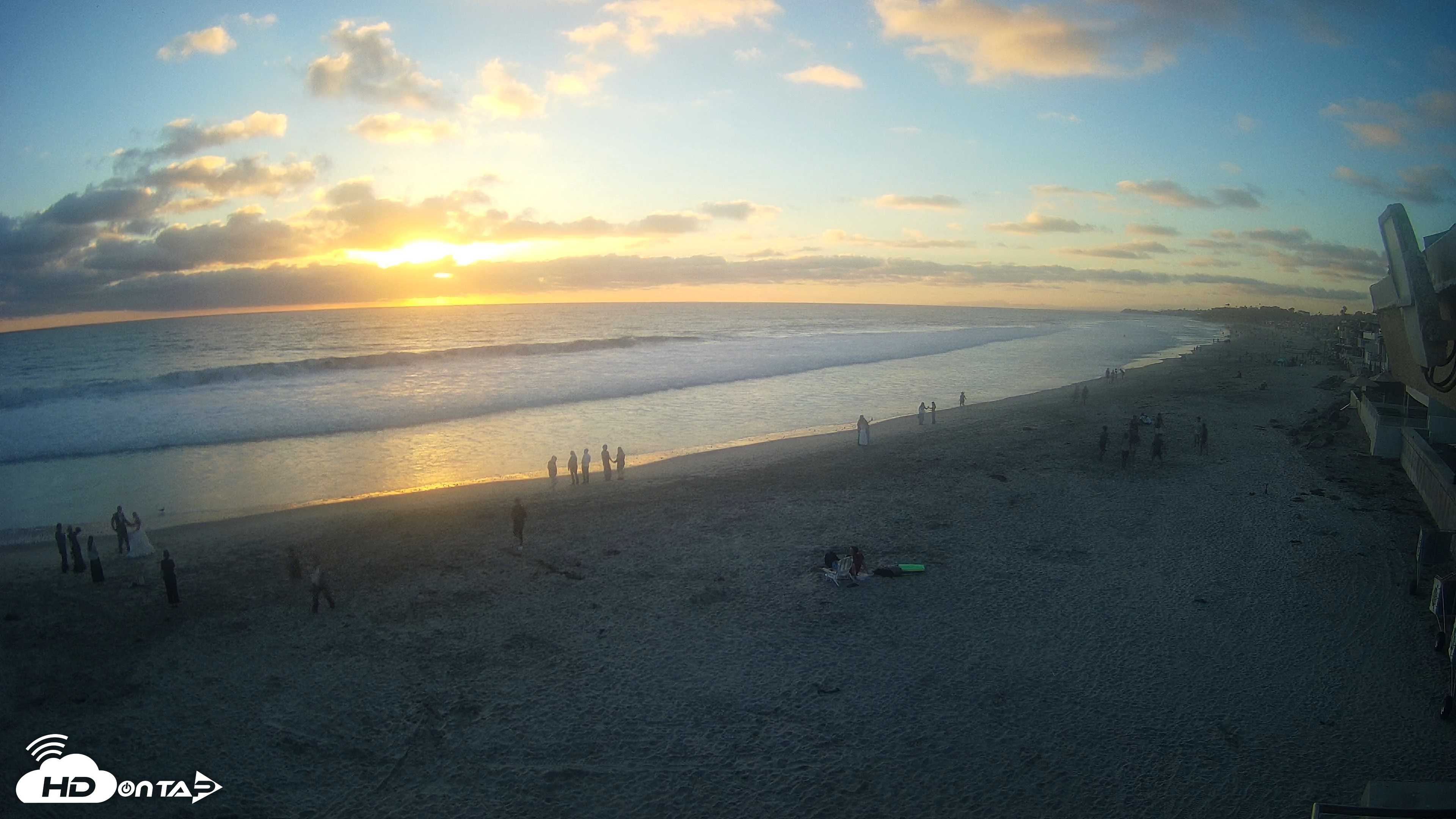 Snapshot of 17th St. Del Mar Beach - 4K NW View Live Cam taken Jun 20, 2026, 7:46pm PDT