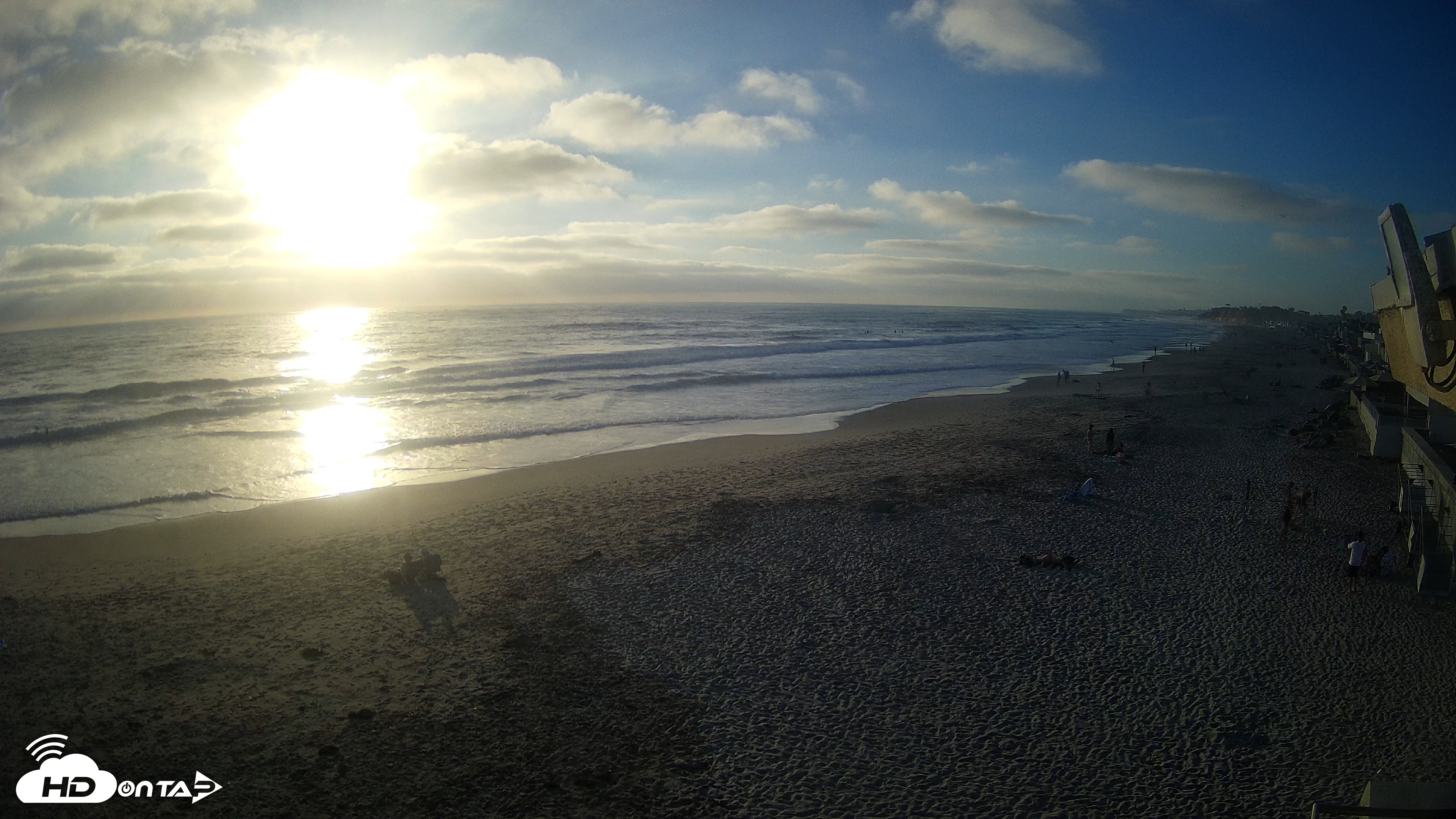 Snapshot of 17th St. Del Mar Beach - 4K NW View Live Cam taken Jul 7, 2026, 7:09pm PDT