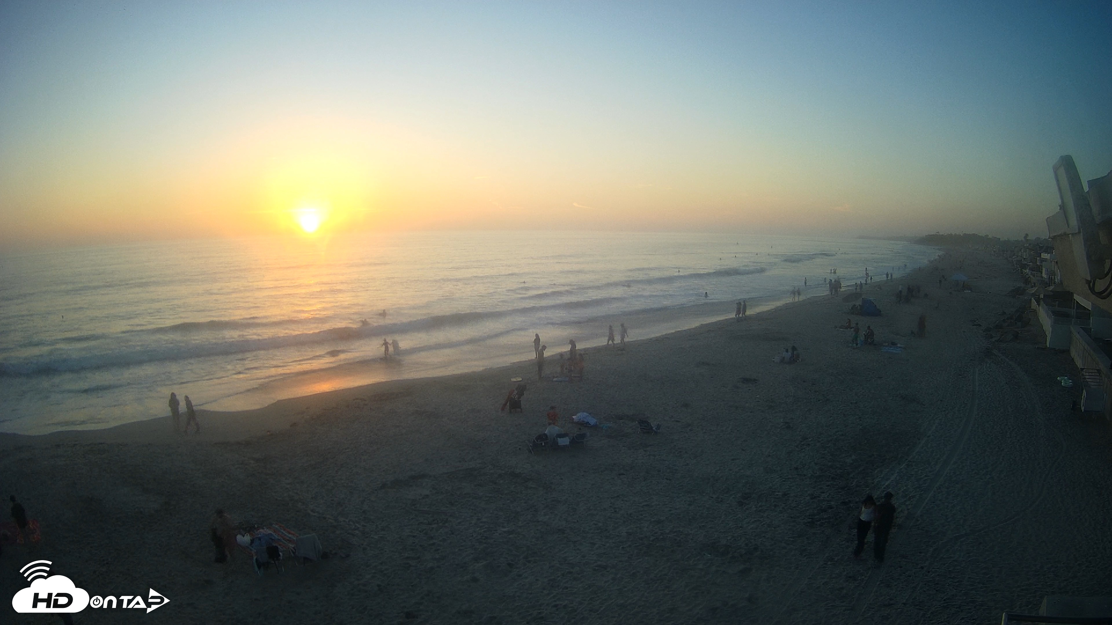 Snapshot of 17th St. Del Mar Beach - 4K NW View Live Cam taken Jul 15, 2026, 7:54pm PDT