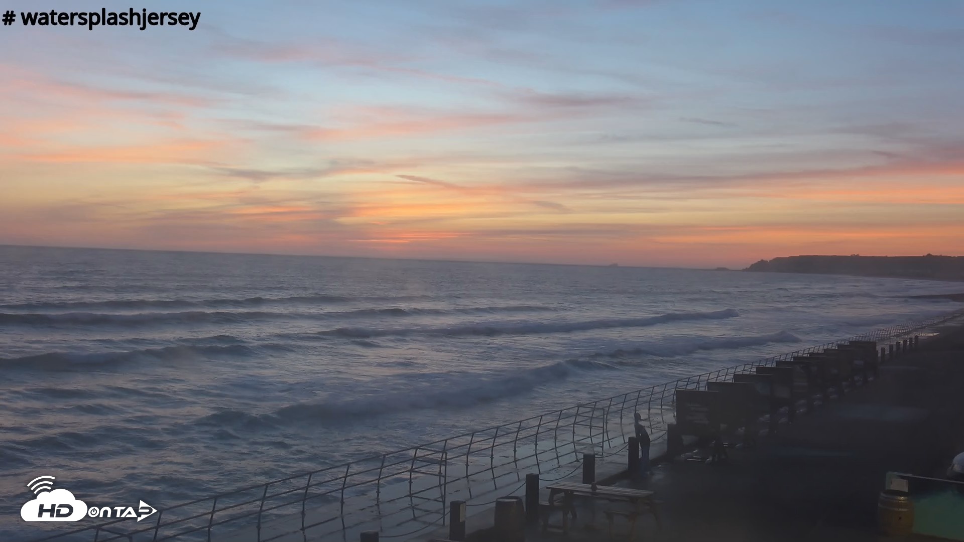 Snapshot of St. Quens Bay Jersey Island Live Webcam taken Jul 2, 2026, 9:37pm BST
