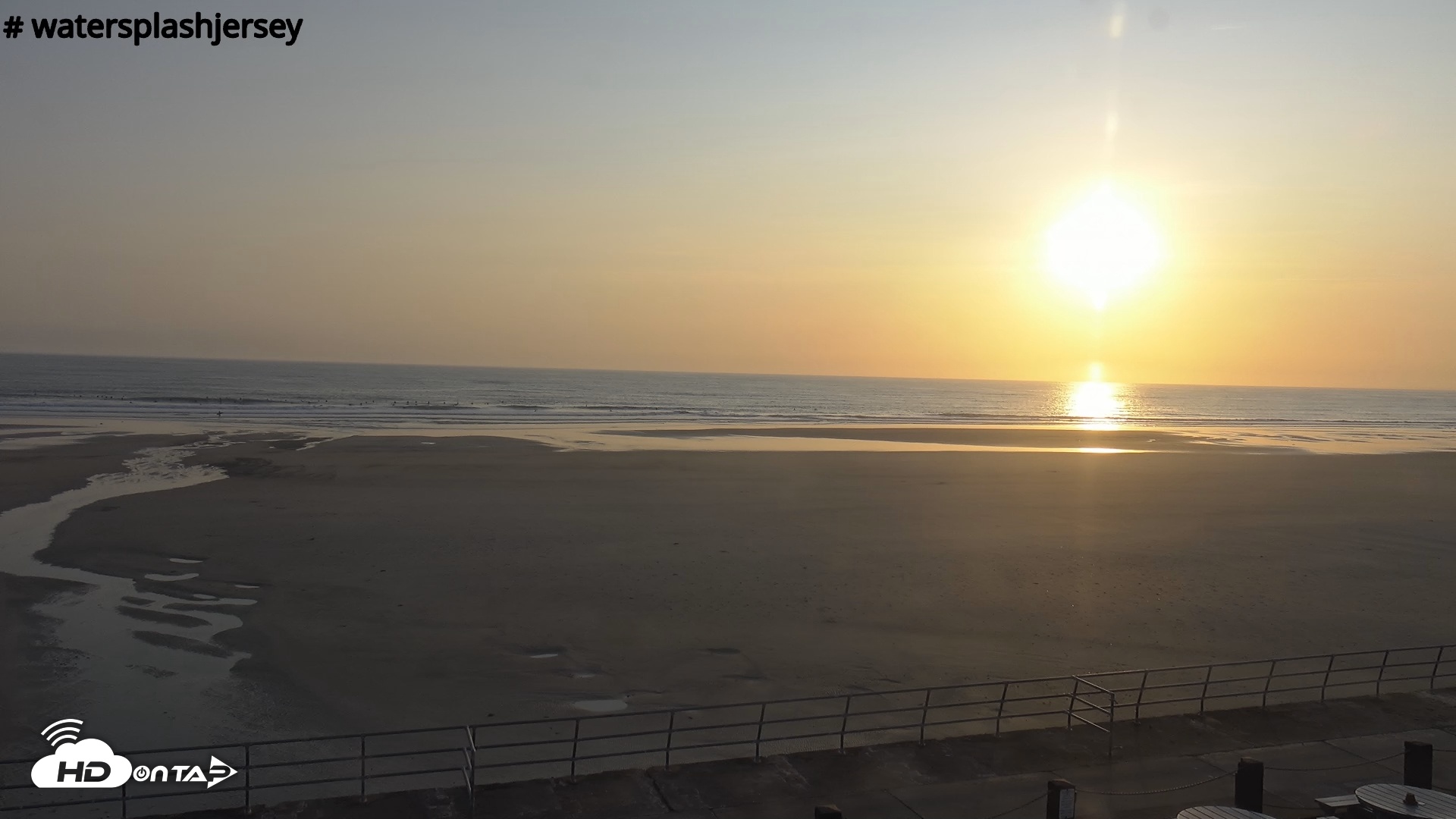 Snapshot of St. Quens Bay Jersey Island Live Webcam taken Jun 2, 2025, 8:11pm BST