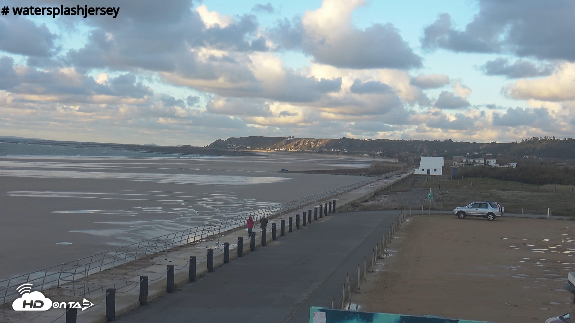 Snapshot of St. Quens Bay Jersey Island Live Webcam taken Nov 25, 2025, 3:33pm GMT