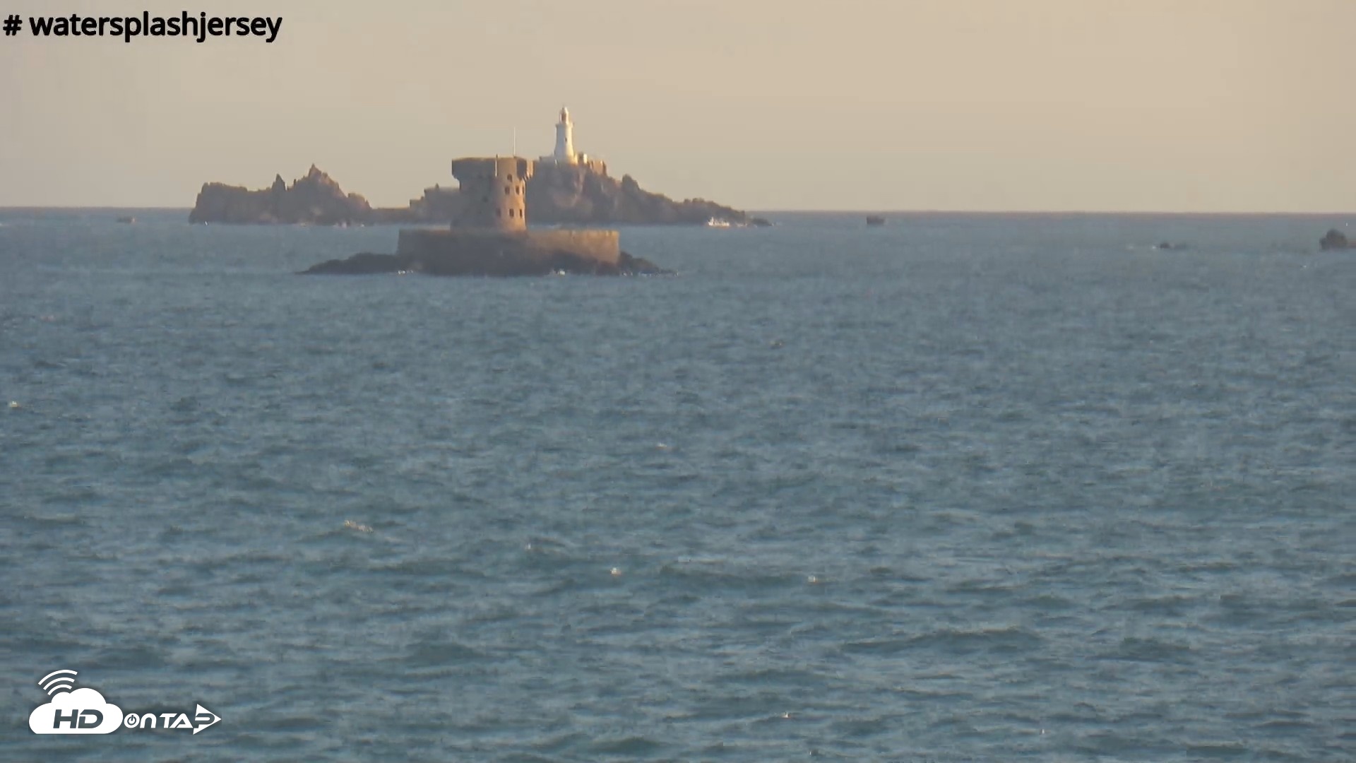 Snapshot of St. Quens Bay Jersey Island Live Webcam taken Jul 31, 2026, 8:12pm BST