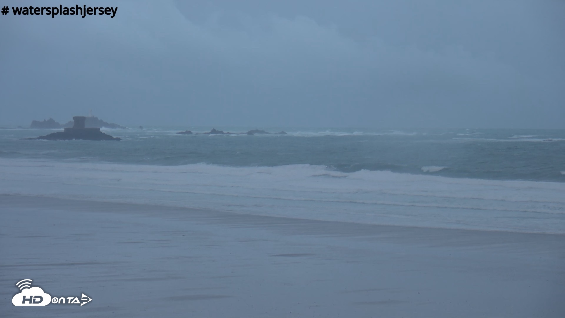 Snapshot of St. Quens Bay Jersey Island Live Webcam taken Oct 22, 2026, 7:35am BST