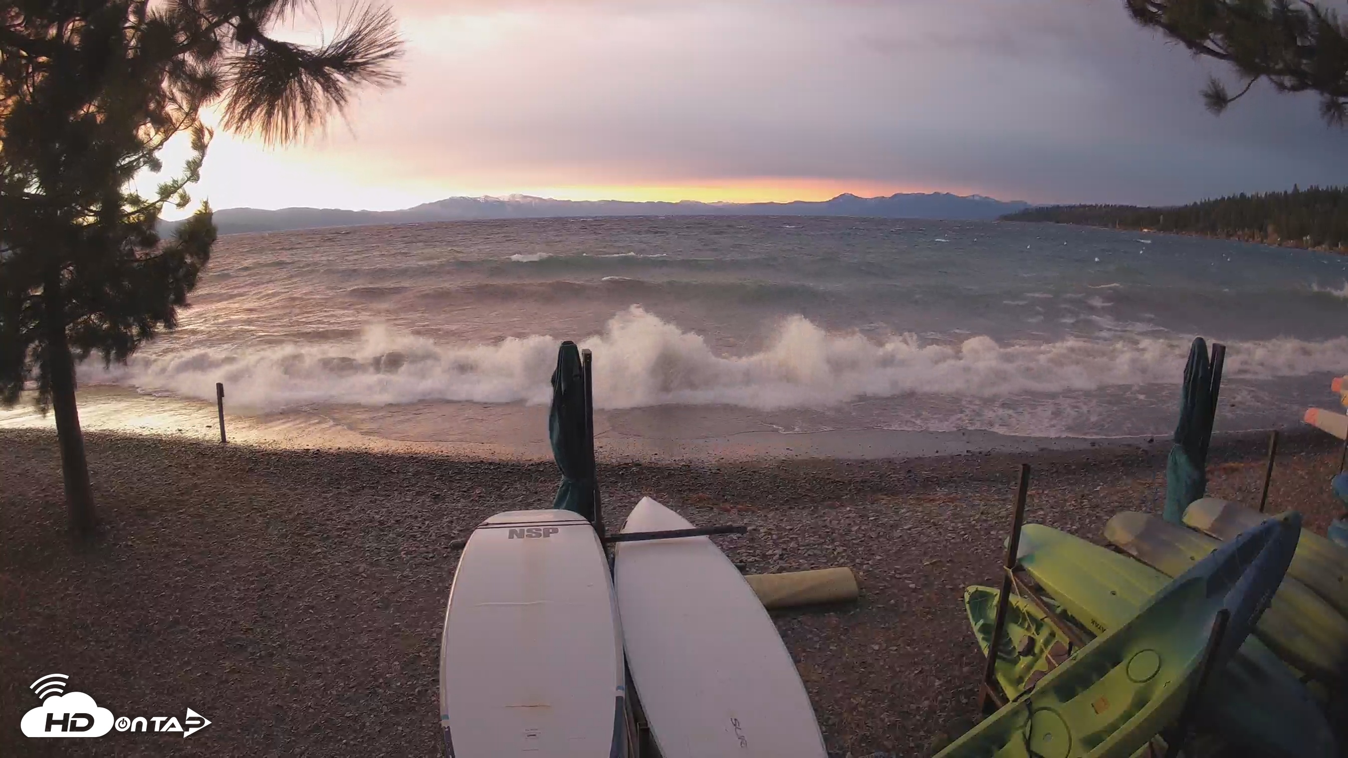 Snapshot of Carnelian Bay - Lake Tahoe Live Webcam taken Nov 5, 2025, 6:27am PST