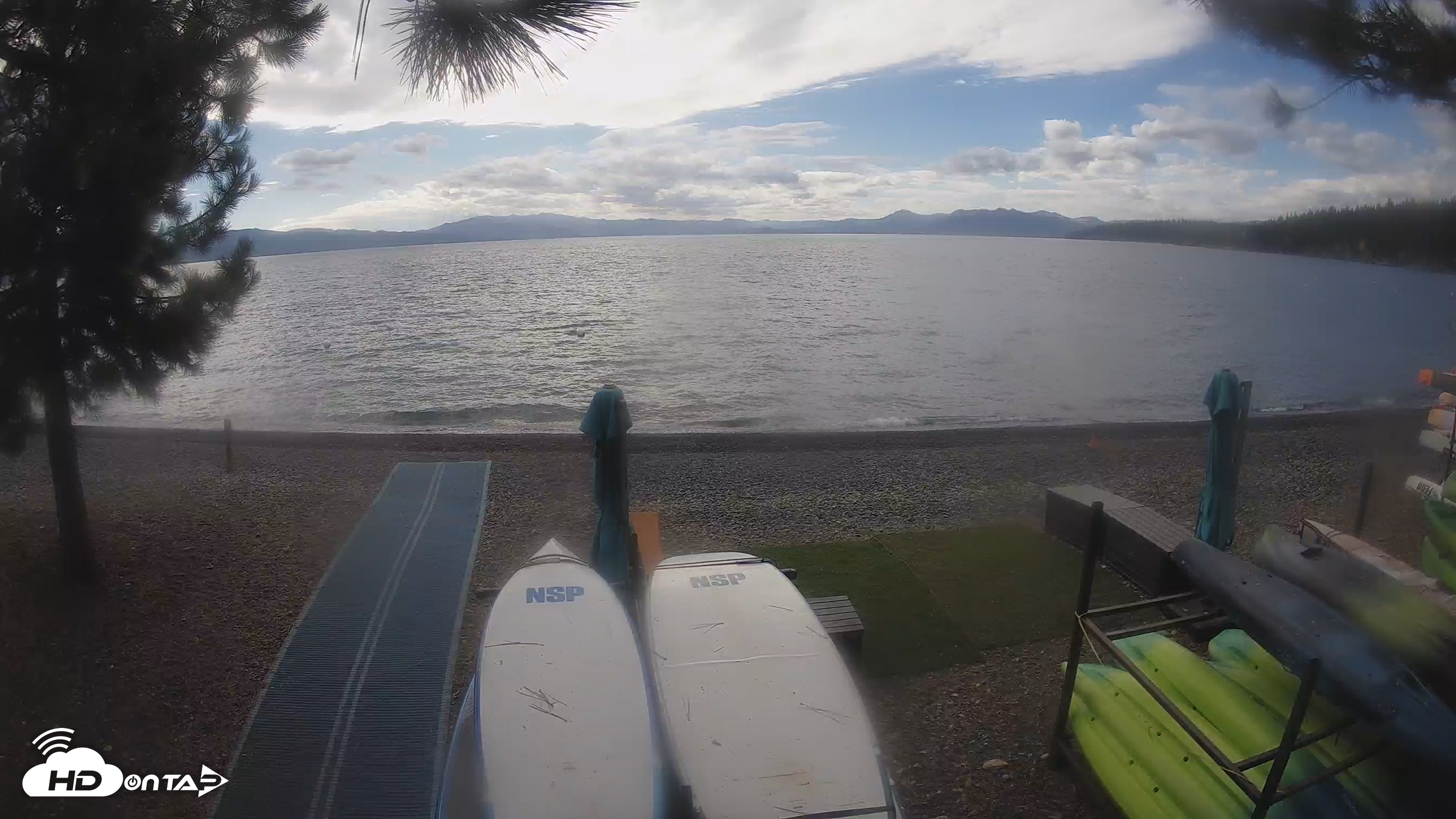 Snapshot of Carnelian Bay - Lake Tahoe Live Webcam taken Oct 20, 2026, 10:17am PDT