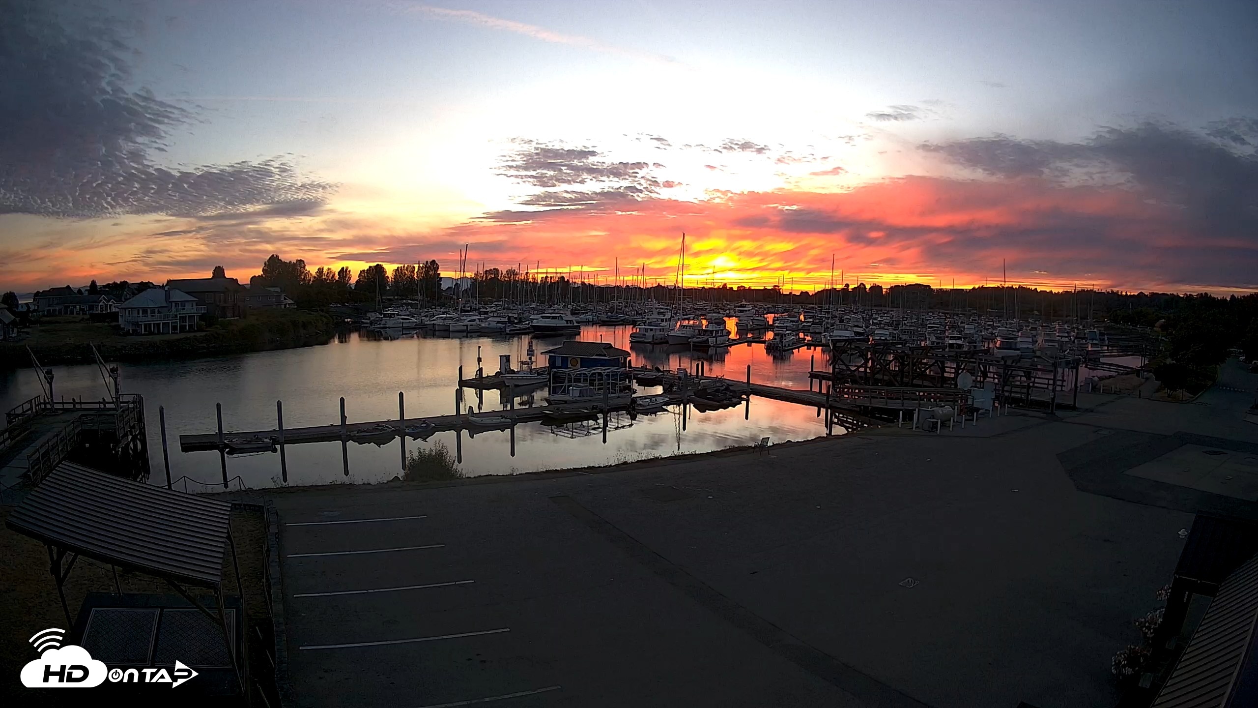Snapshot of Point Roberts Marina NW Live Webcam taken Aug 31, 2026, 8:04pm PDT
