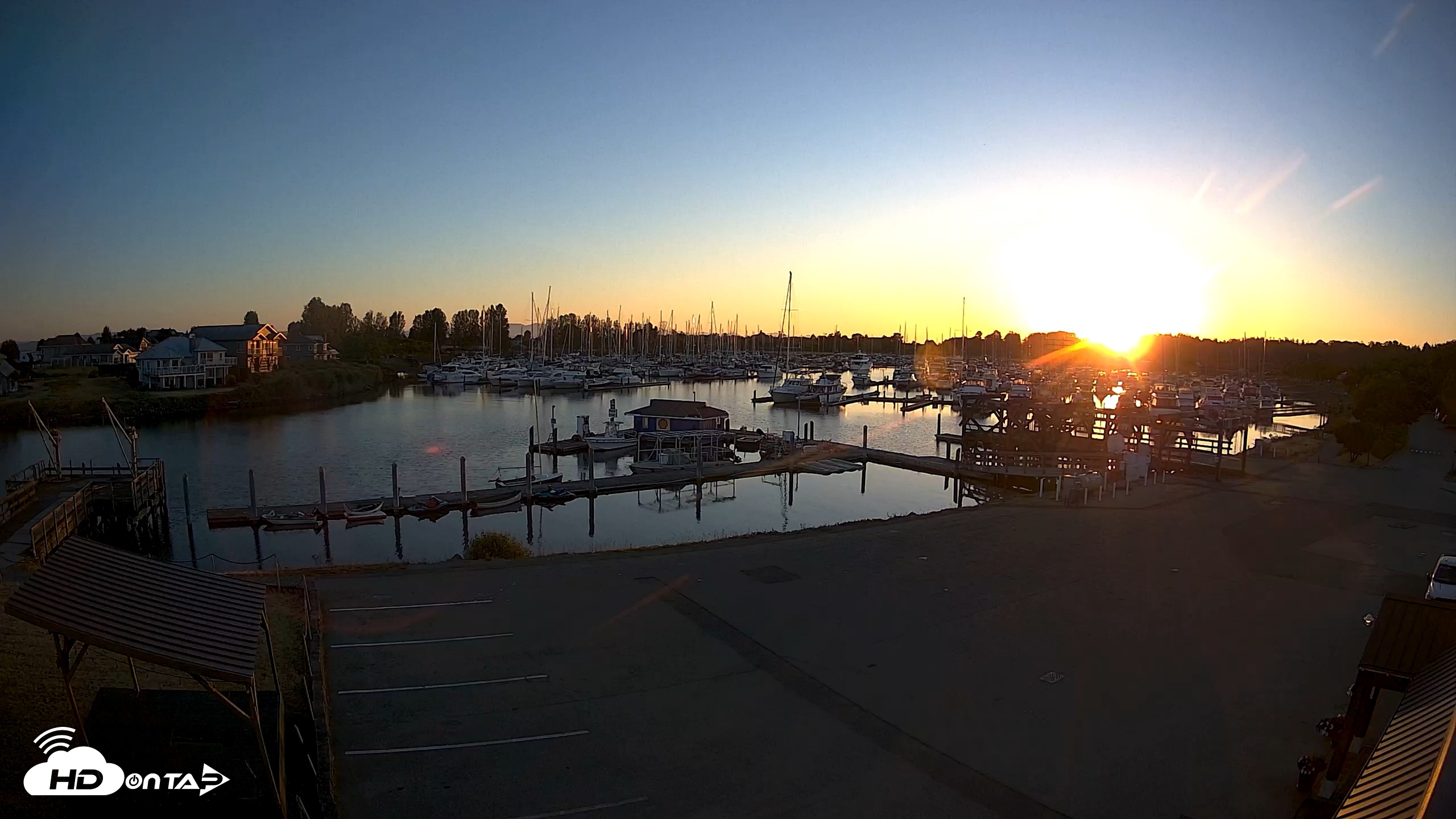 Snapshot of Point Roberts Marina NW Live Webcam taken Jun 19, 2026, 9:05pm PDT