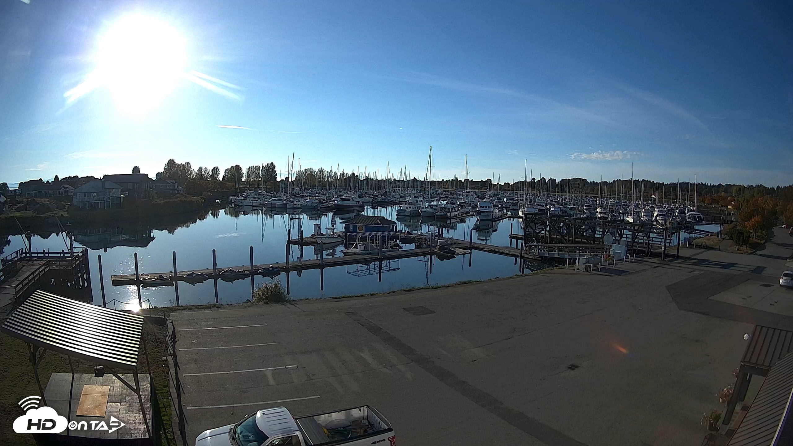 Snapshot of Point Roberts Marina NW Live Webcam taken Oct 5, 2026, 4:54pm PDT