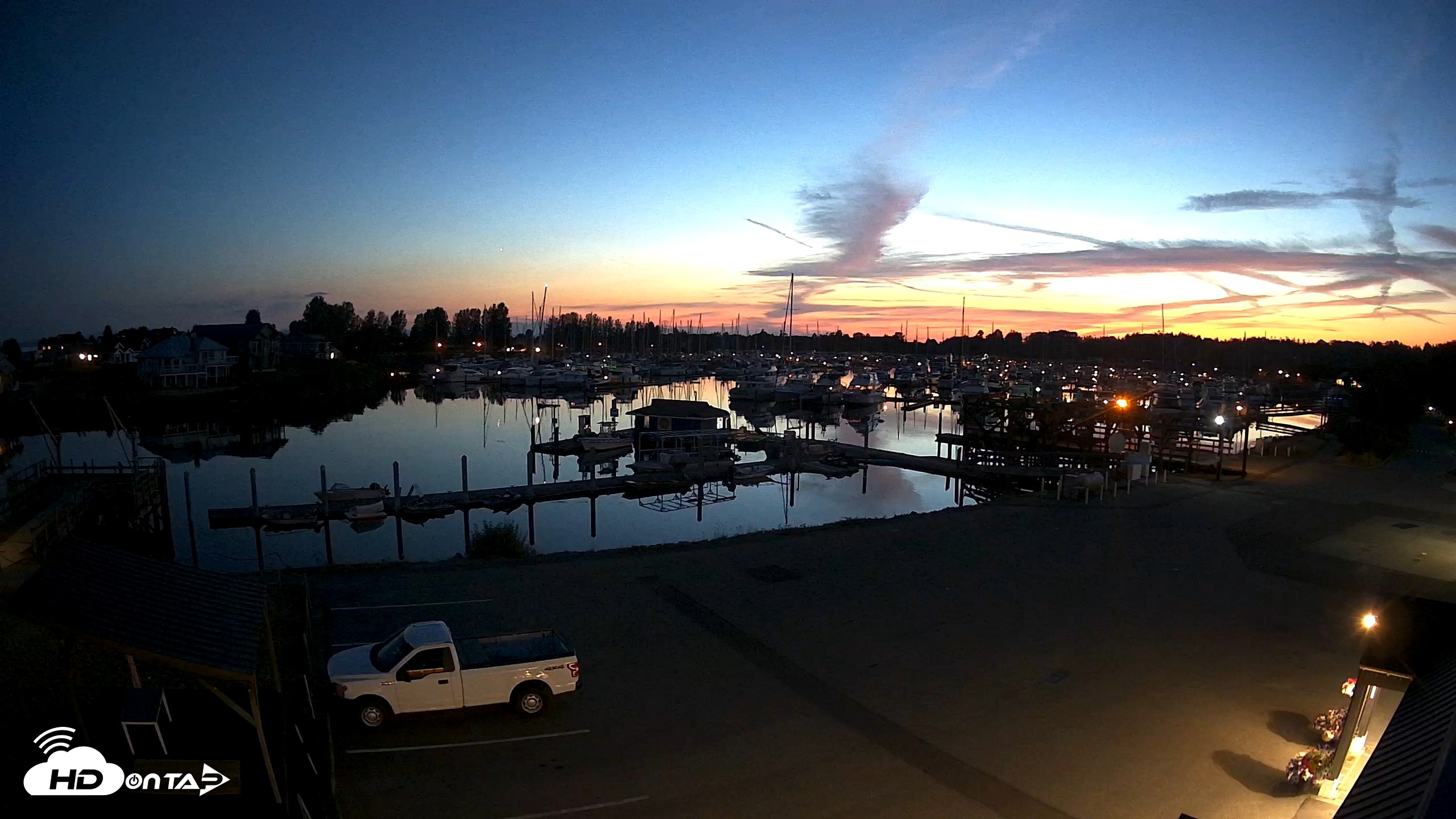 Snapshot of Point Roberts Marina NW Live Webcam taken Aug 7, 2026, 9:28pm PDT