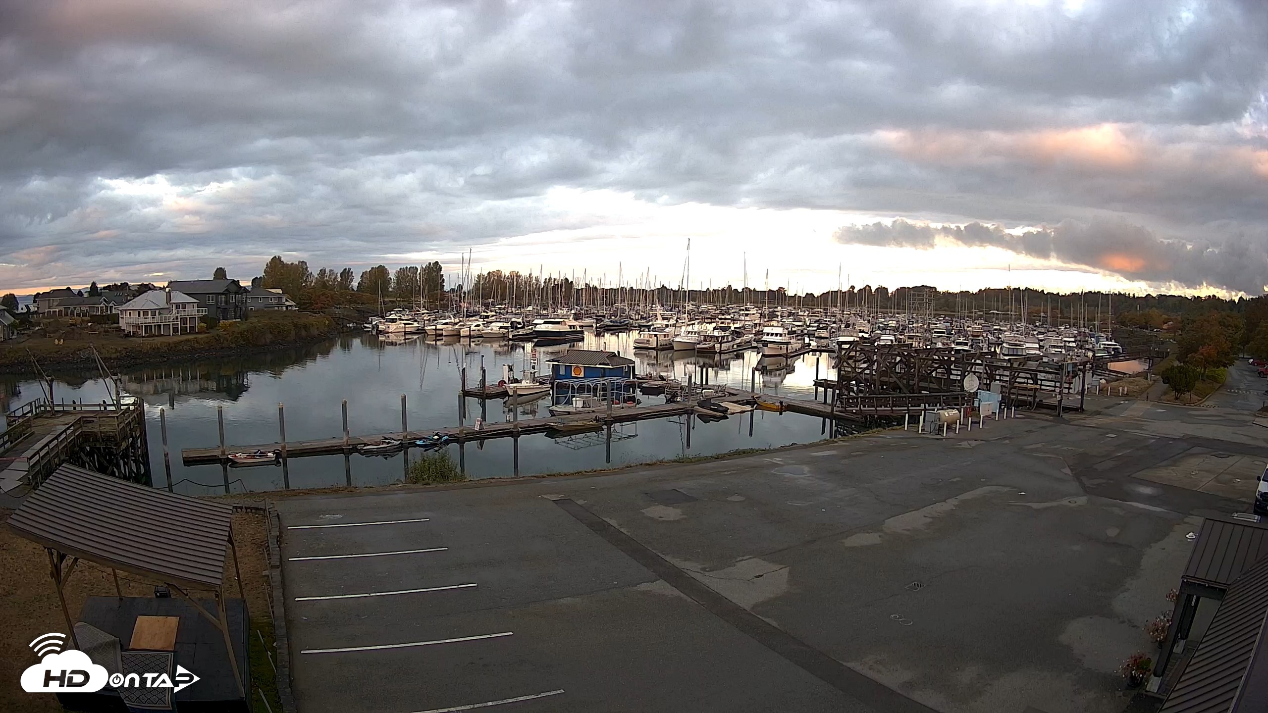 Snapshot of Point Roberts Marina NW Live Webcam taken Sep 26, 2026, 7:22am PDT