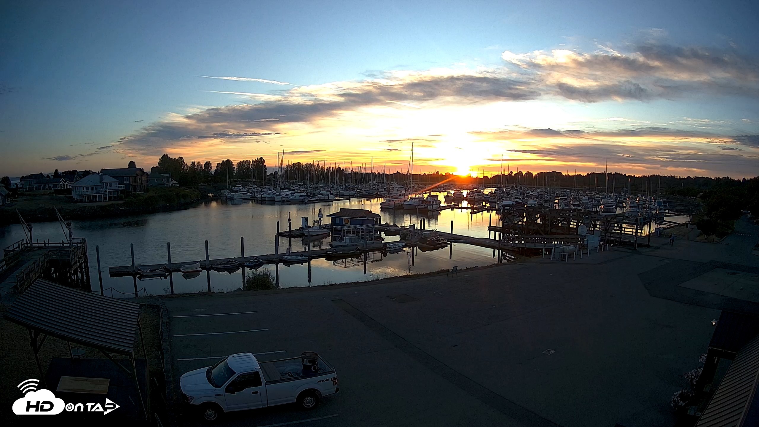 Snapshot of Point Roberts Marina NW Live Webcam taken Aug 19, 2026, 8:14pm PDT