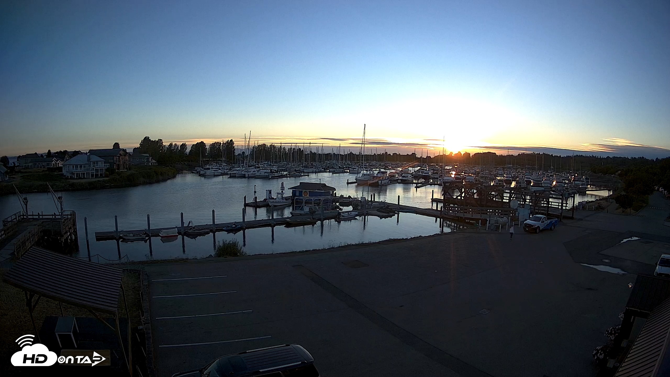 Snapshot of Point Roberts Marina NW Live Webcam taken Jul 31, 2026, 8:35pm PDT