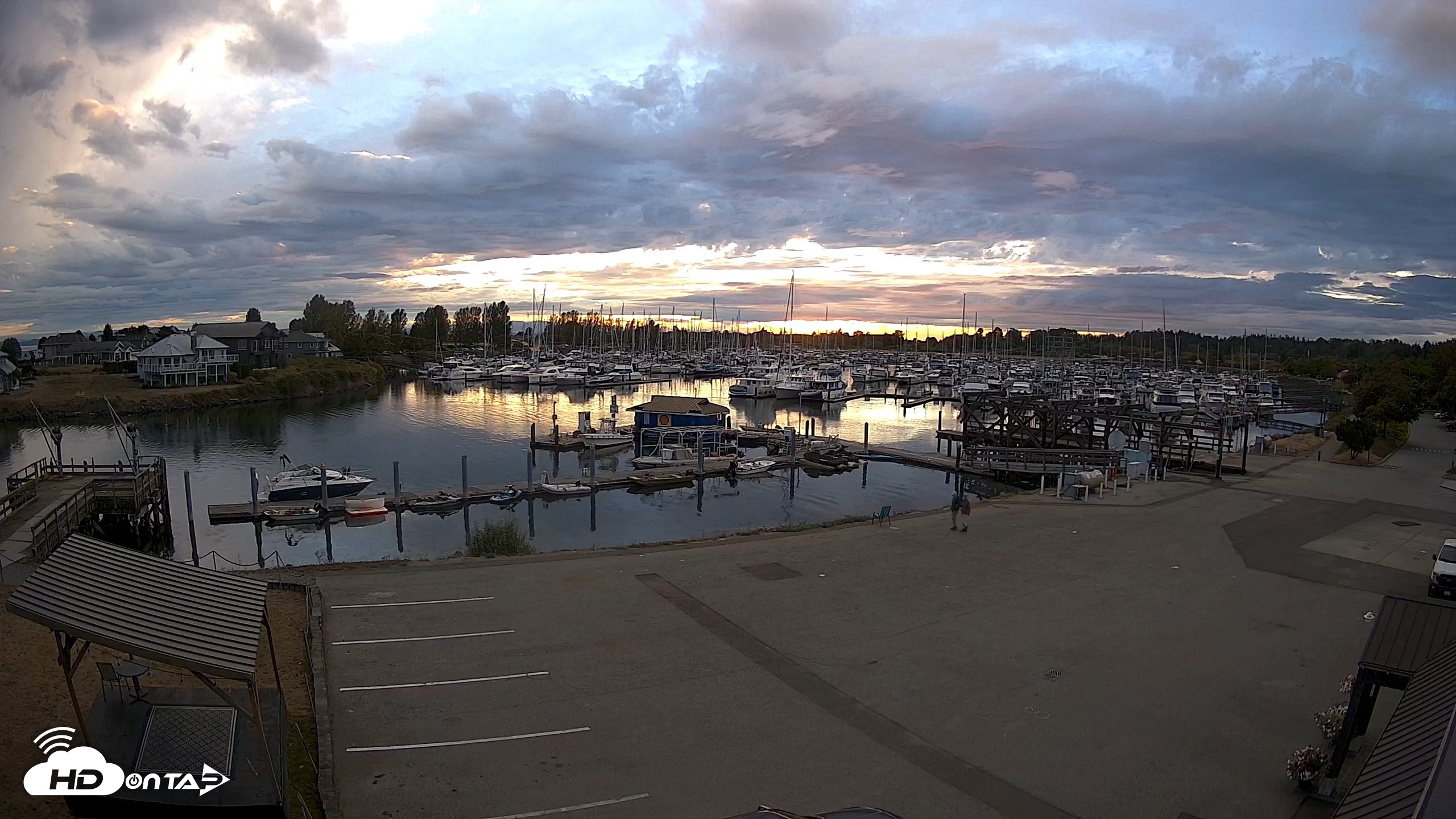 Snapshot of Point Roberts Marina NW Live Webcam taken Aug 28, 2026, 7:49pm PDT