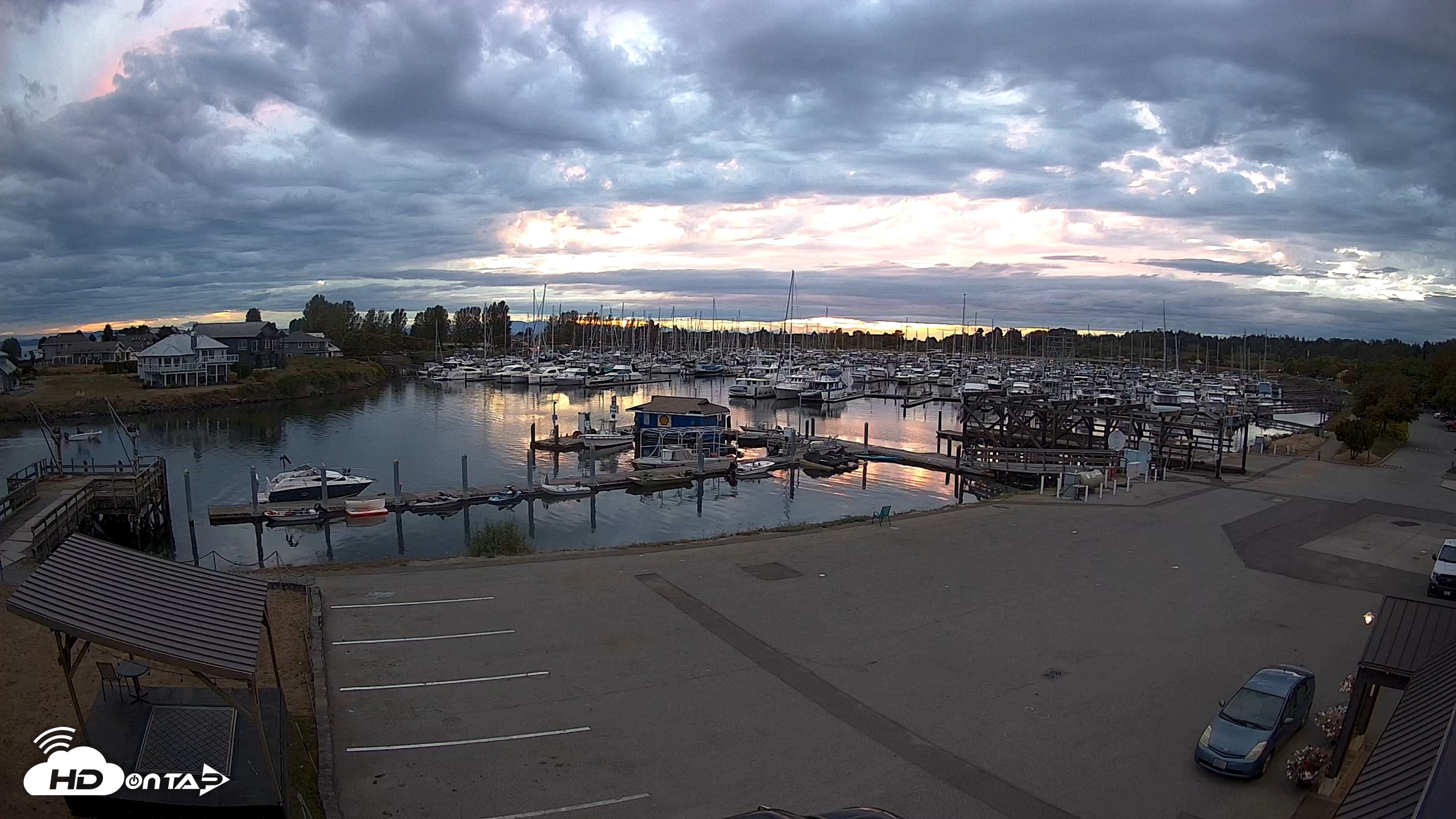 Snapshot of Point Roberts Marina NW Live Webcam taken Aug 28, 2026, 8:05pm PDT