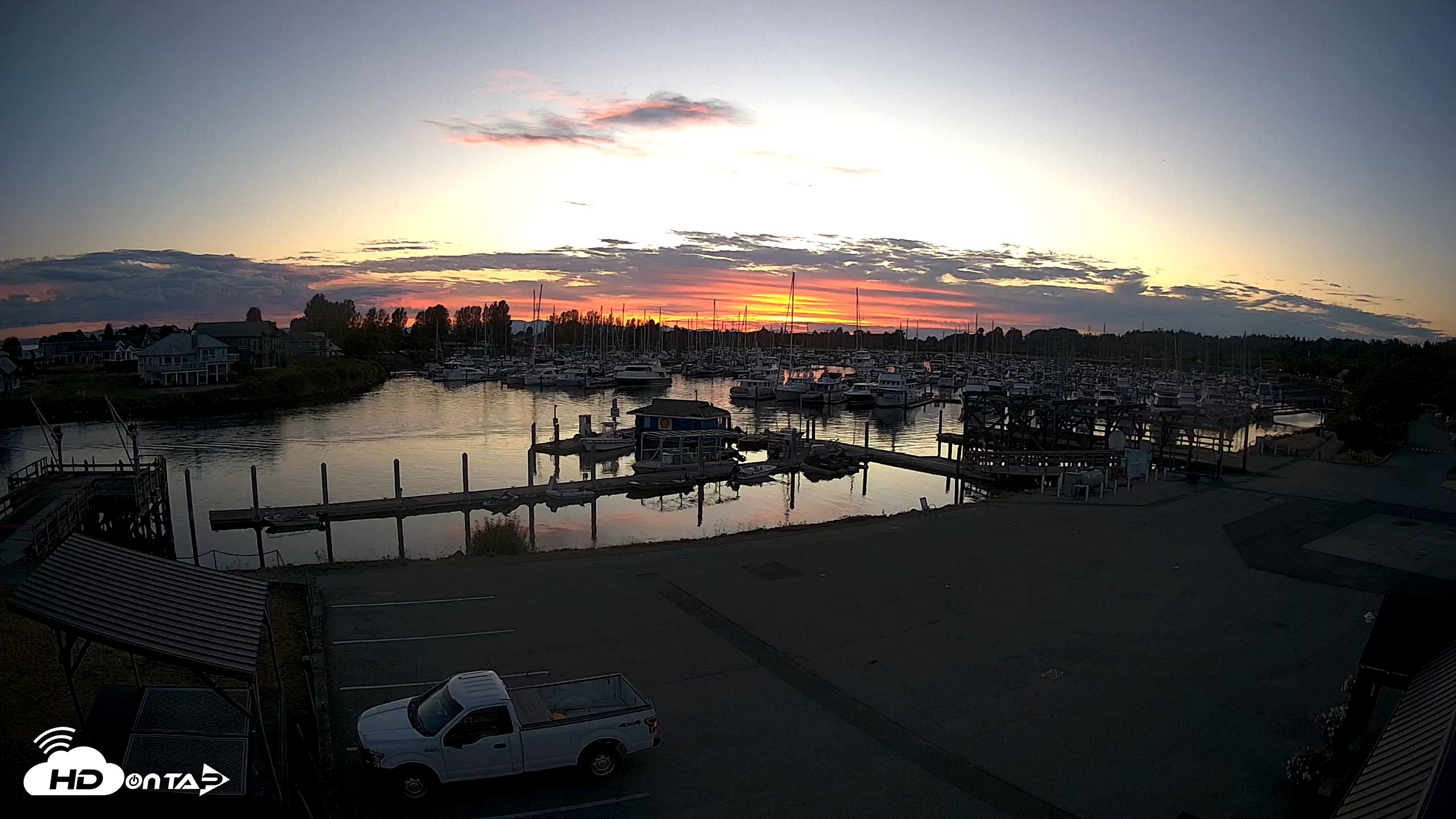 Snapshot of Point Roberts Marina NW Live Webcam taken Sep 6, 2026, 7:52pm PDT