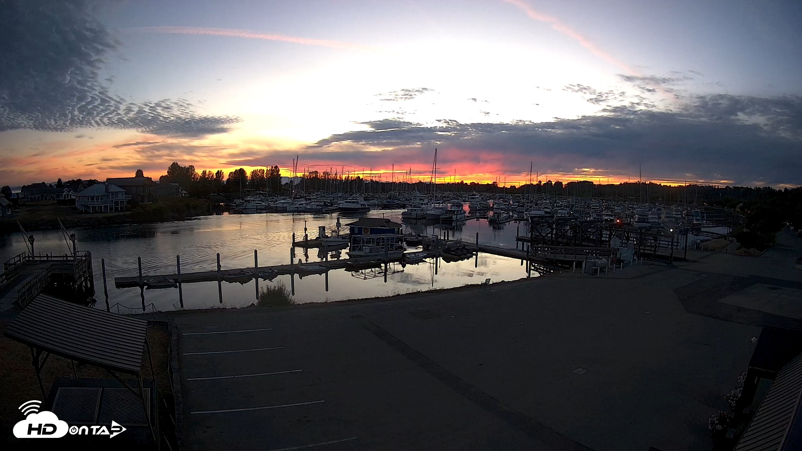 Snapshot of Point Roberts Marina NW Live Webcam taken Aug 31, 2026, 8:11pm PDT