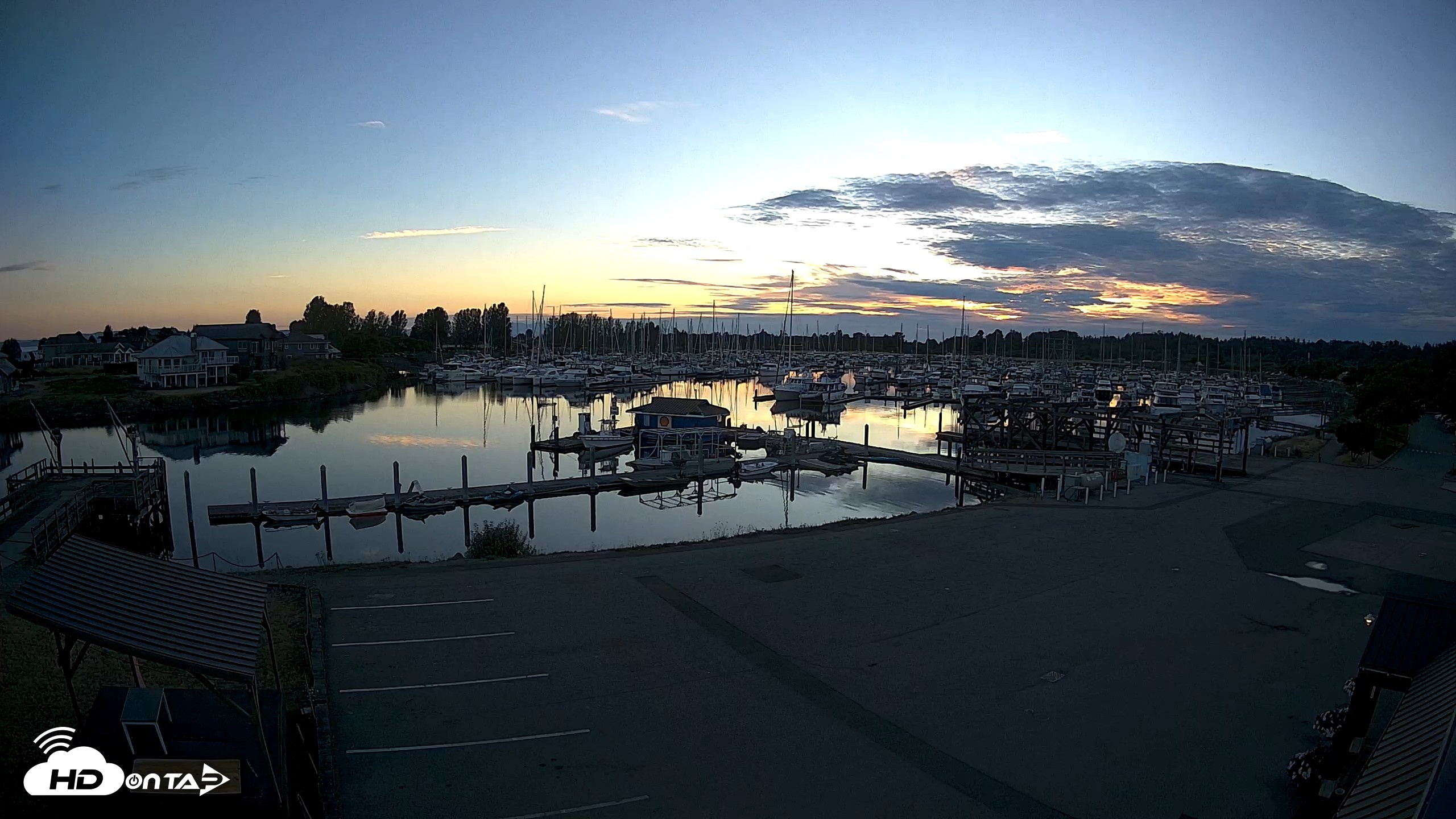 Snapshot of Point Roberts Marina NW Live Webcam taken Jul 30, 2026, 8:46pm PDT