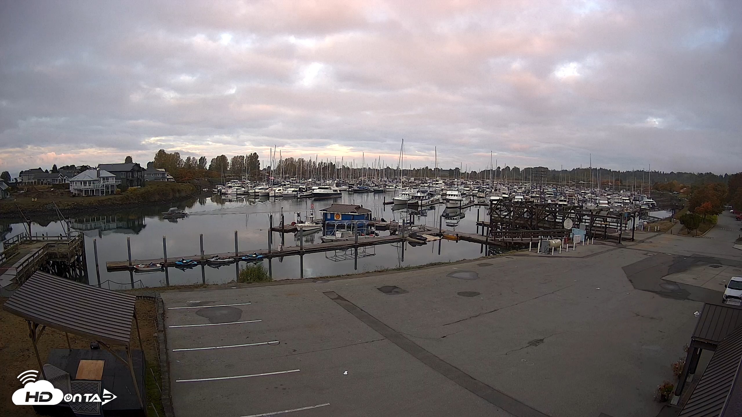 Snapshot of Point Roberts Marina NW Live Webcam taken Sep 30, 2026, 7:23am PDT