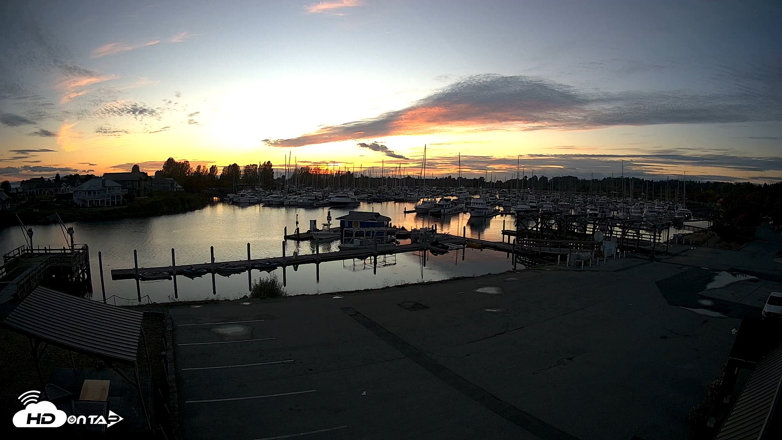 Snapshot of Point Roberts Marina NW Live Webcam taken Sep 29, 2026, 7:03pm PDT