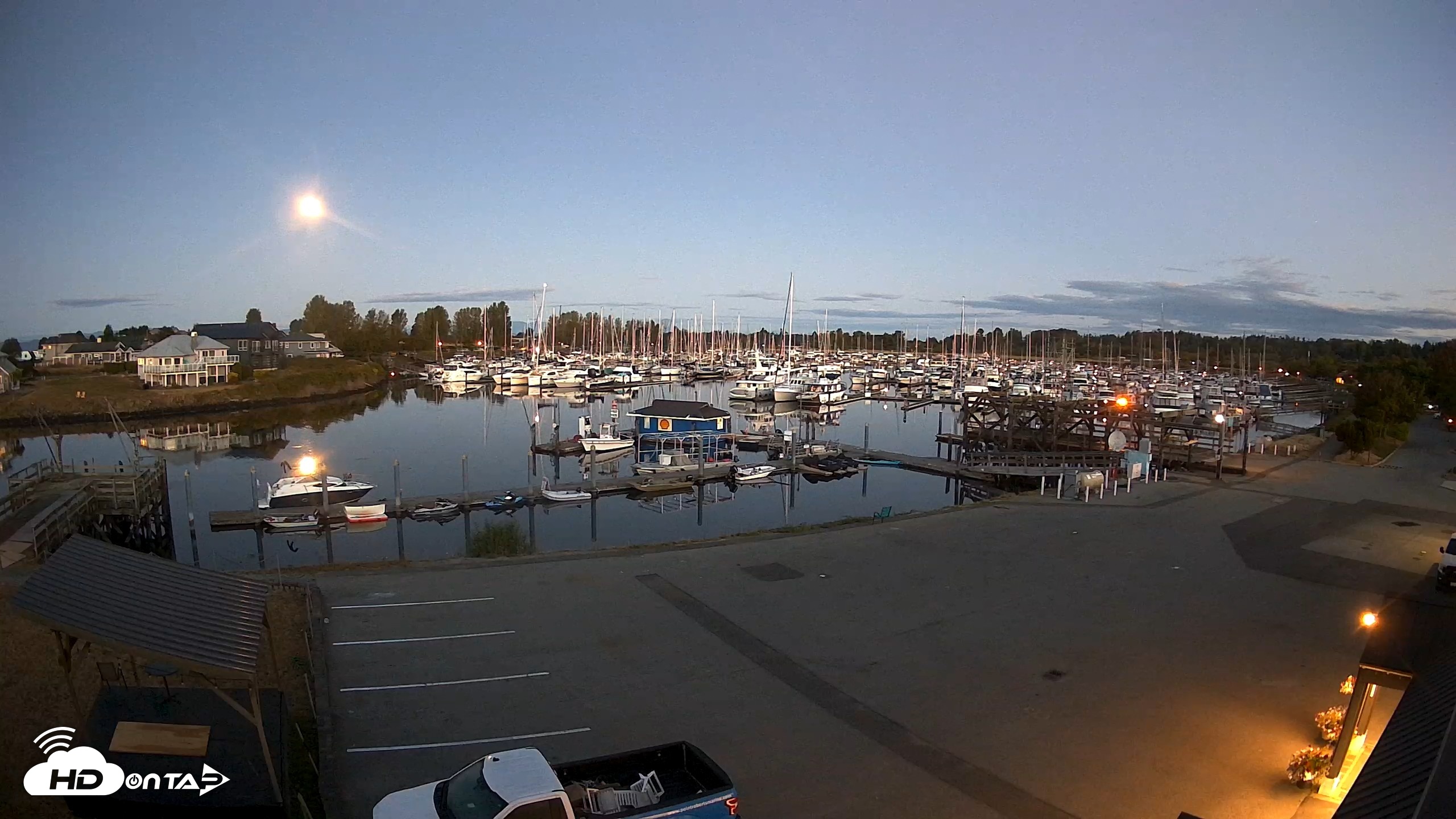 Snapshot of Point Roberts Marina NW Live Webcam taken Aug 28, 2026, 5:53am PDT