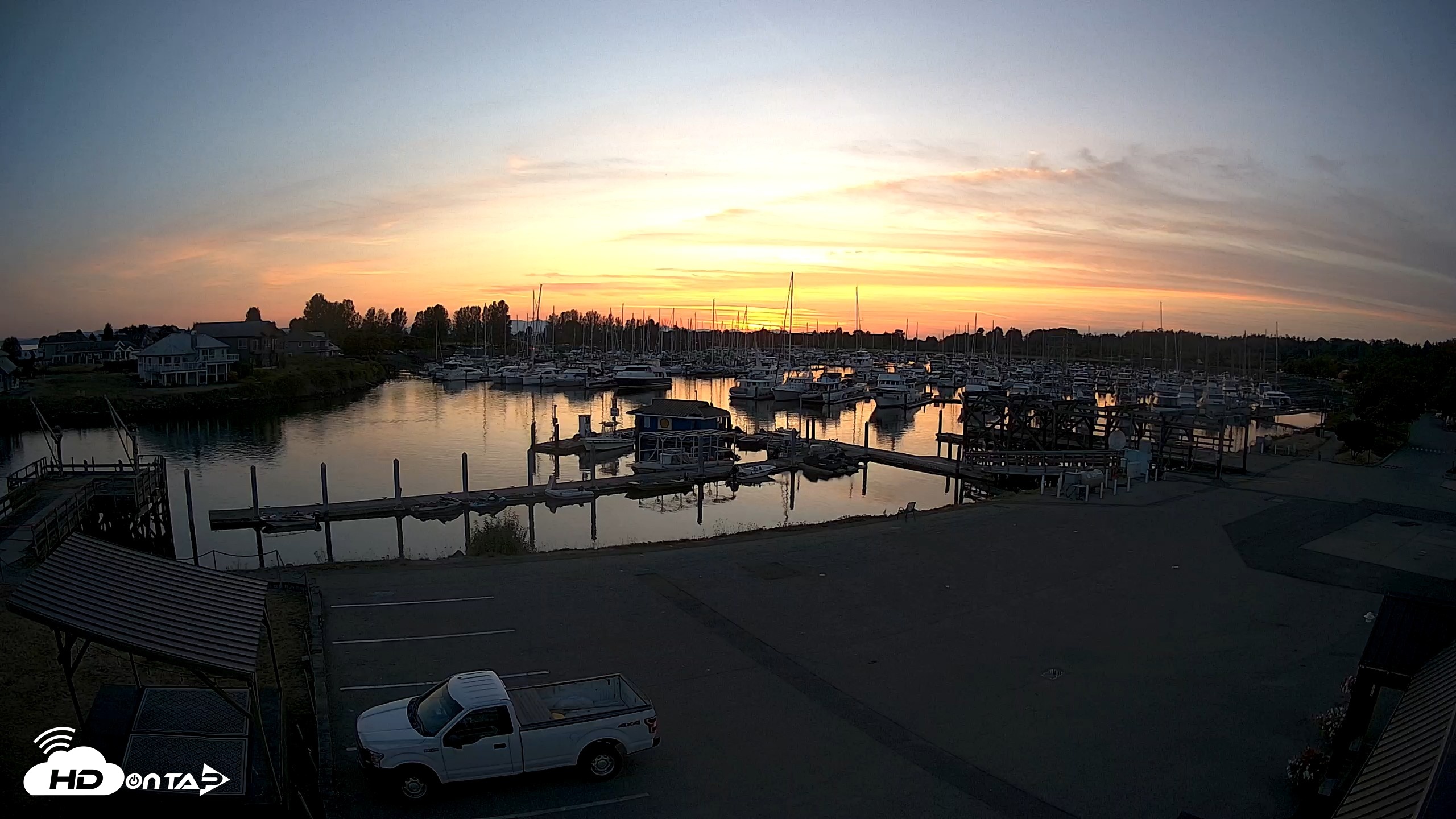 Snapshot of Point Roberts Marina NW Live Webcam taken Sep 8, 2026, 7:43pm PDT