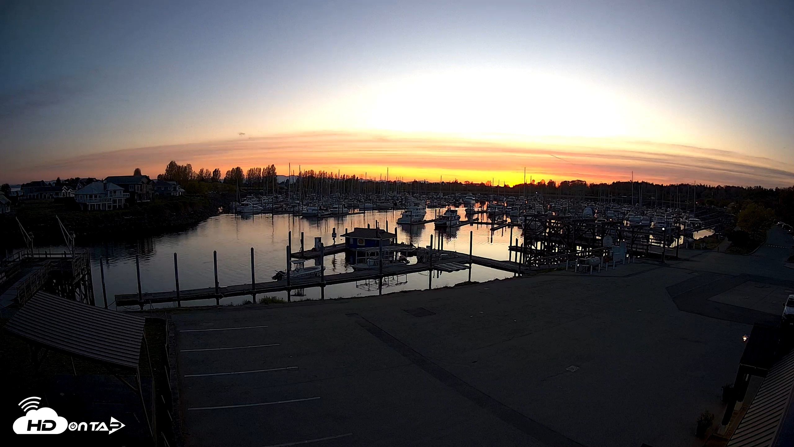 Snapshot of Point Roberts Marina NW Live Webcam taken Apr 24, 2026, 8:30pm PDT