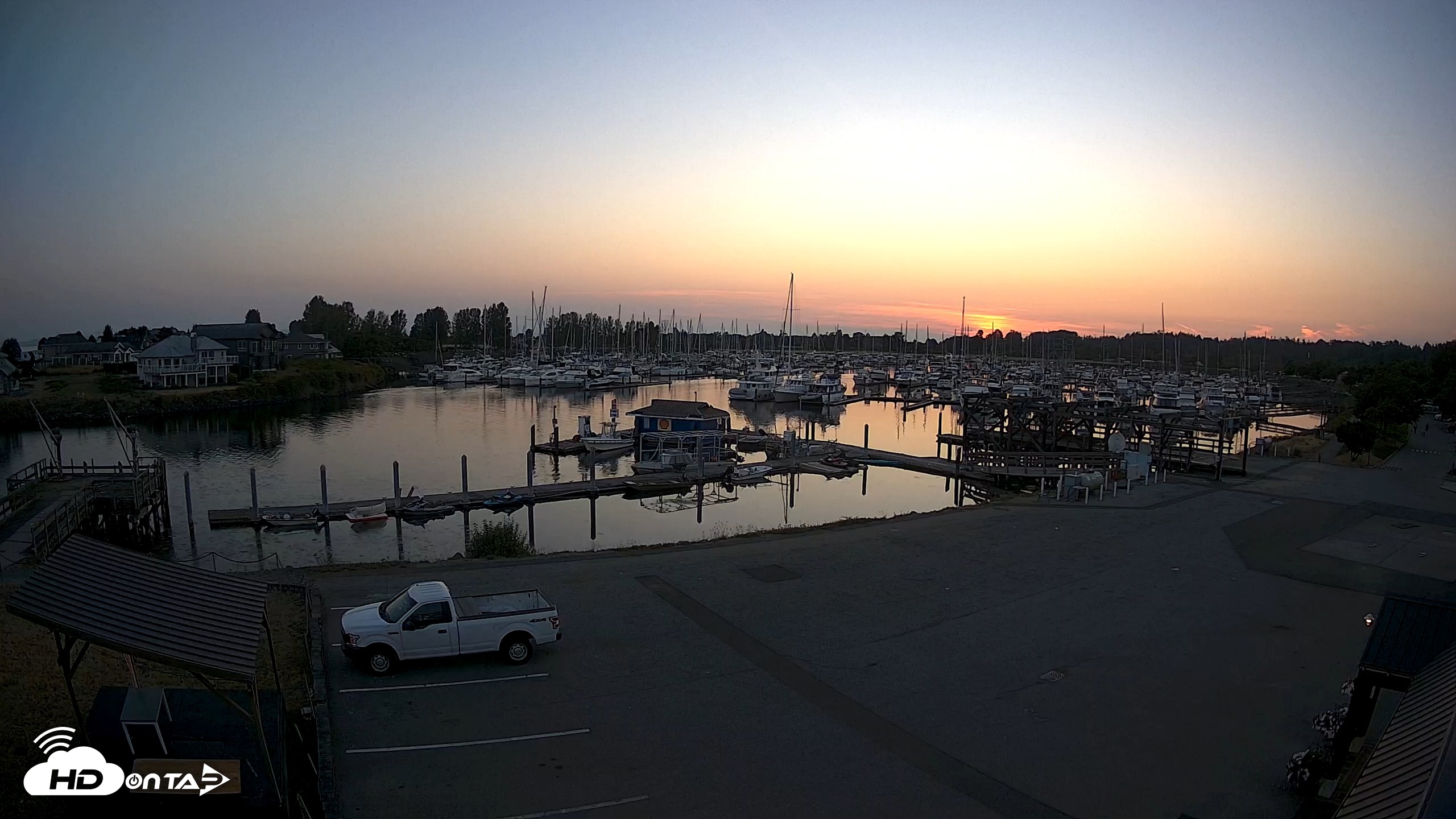 Snapshot of Point Roberts Marina NW Live Webcam taken Aug 6, 2026, 8:41pm PDT