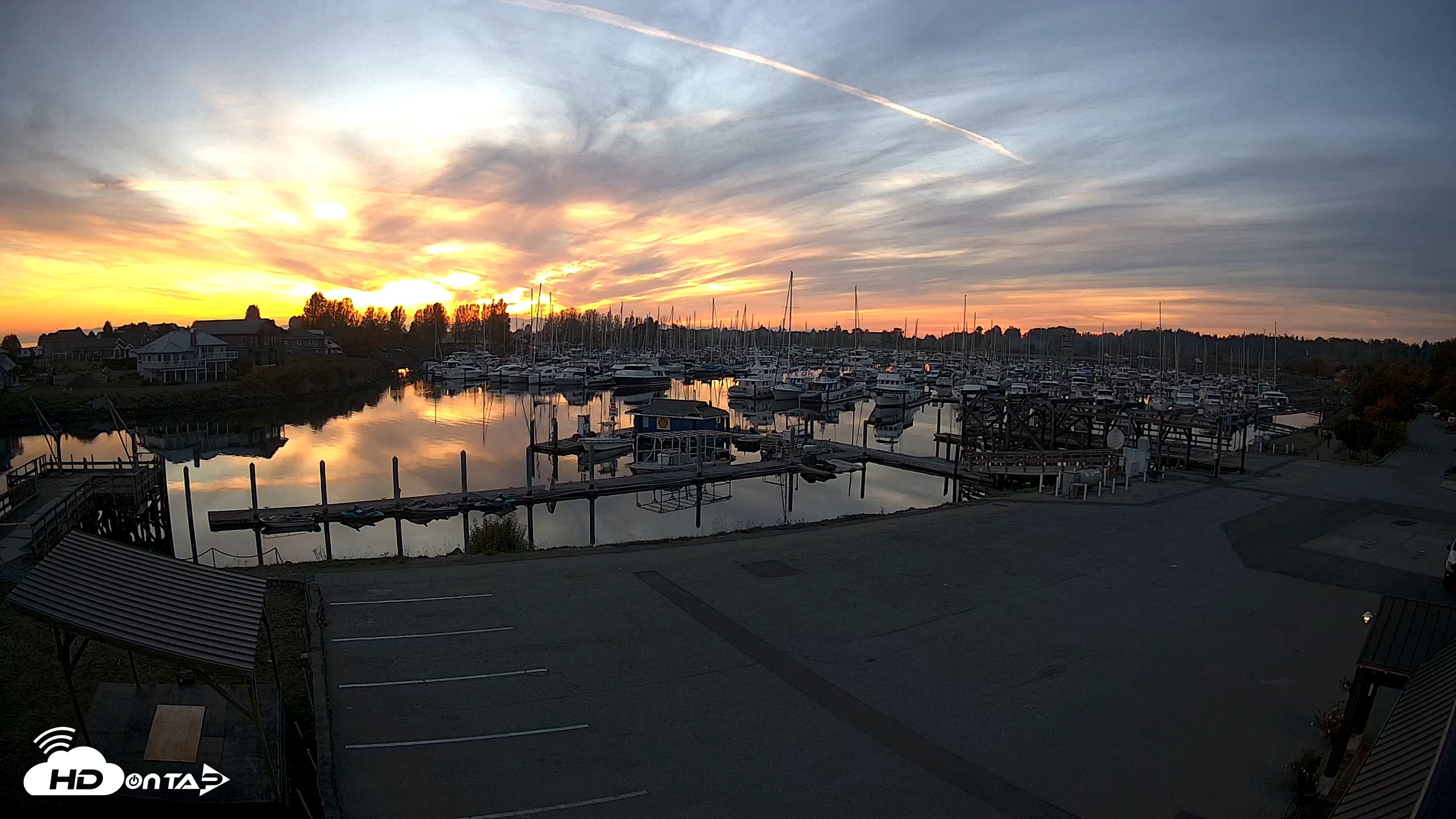 Snapshot of Point Roberts Marina NW Live Webcam taken Oct 6, 2026, 6:41pm PDT
